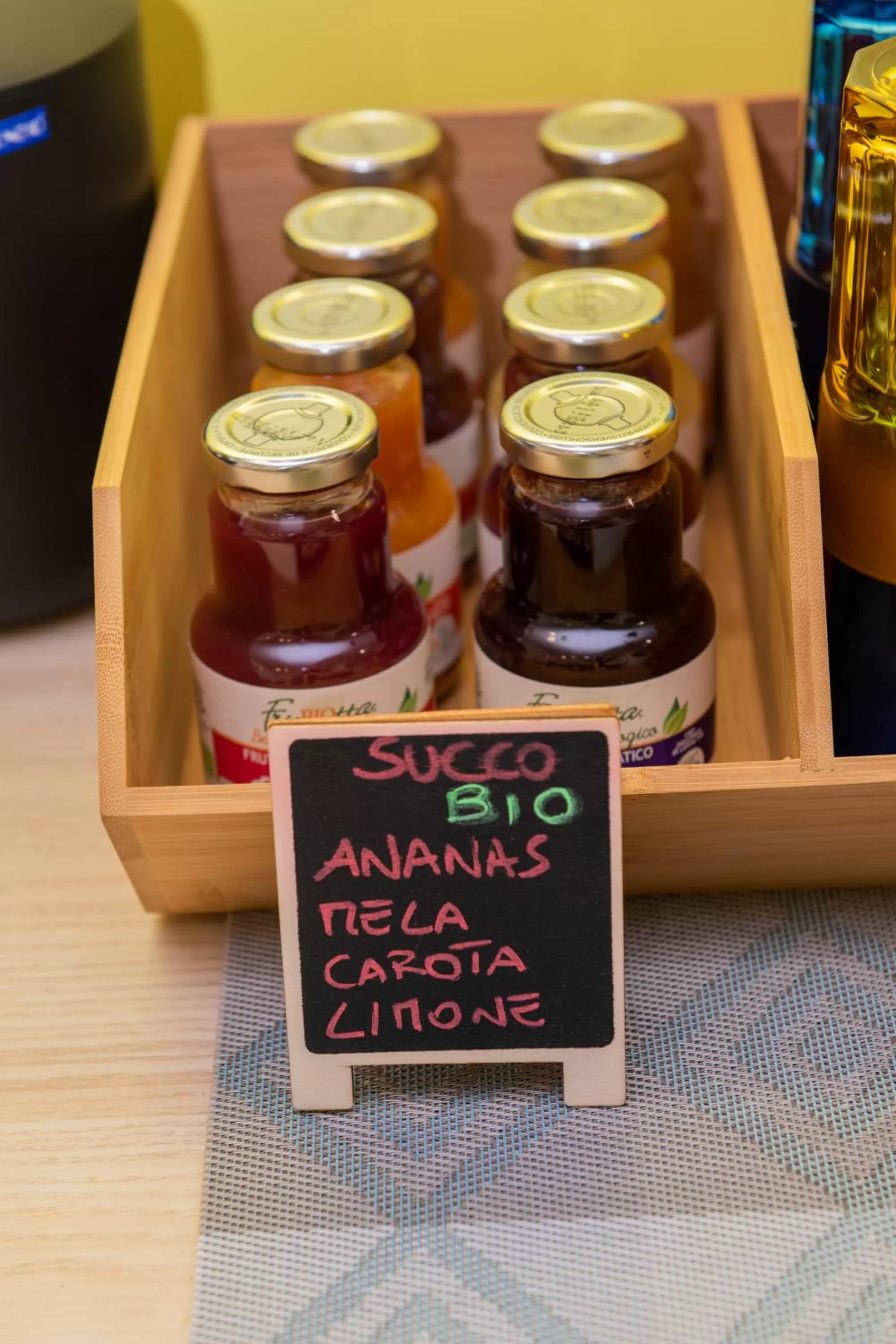 Food and drinks in B&B SMARTFIT HOUSE - Room & Relax in Pescara