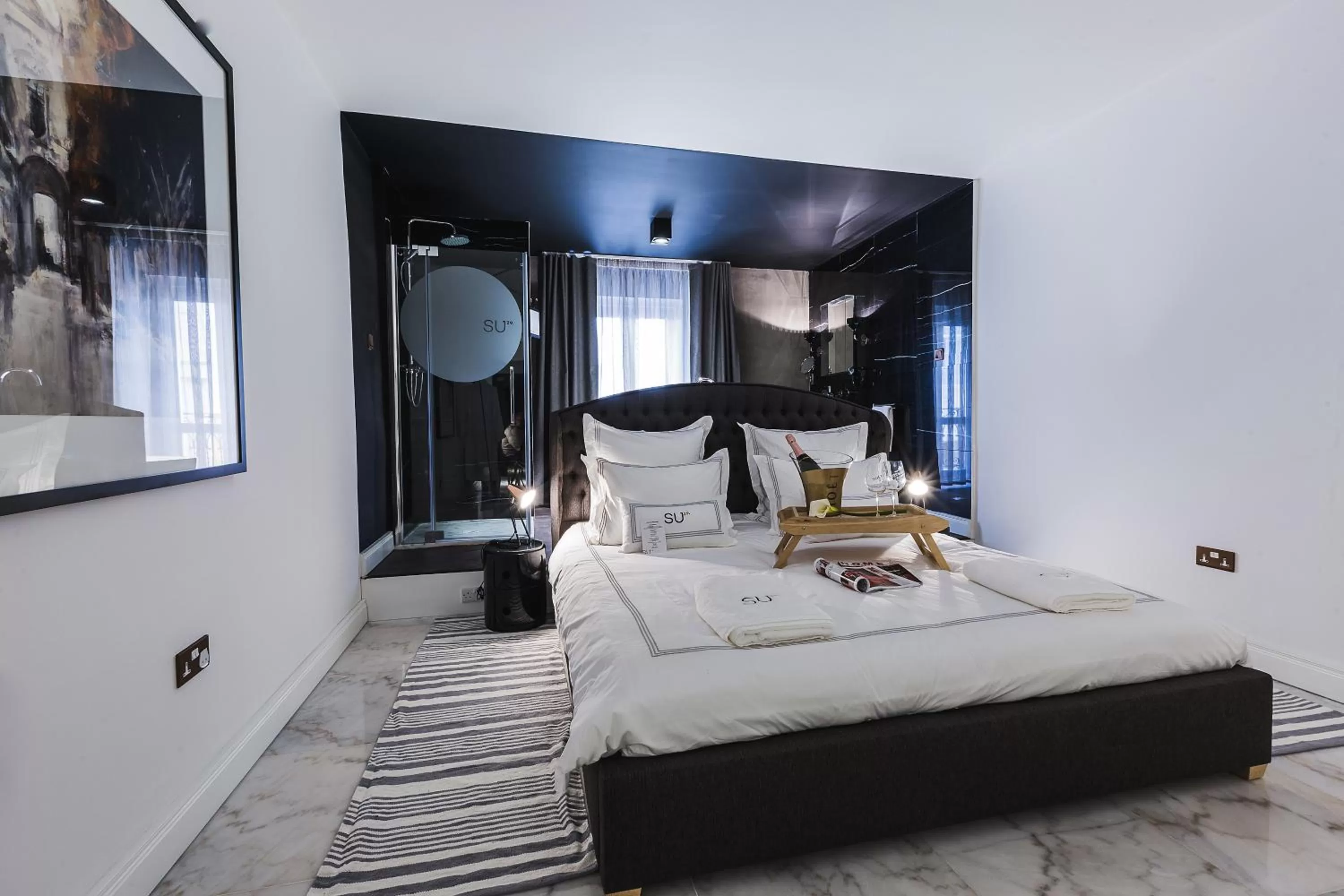 Bathroom, Bed in SU29 Boutique Hotel