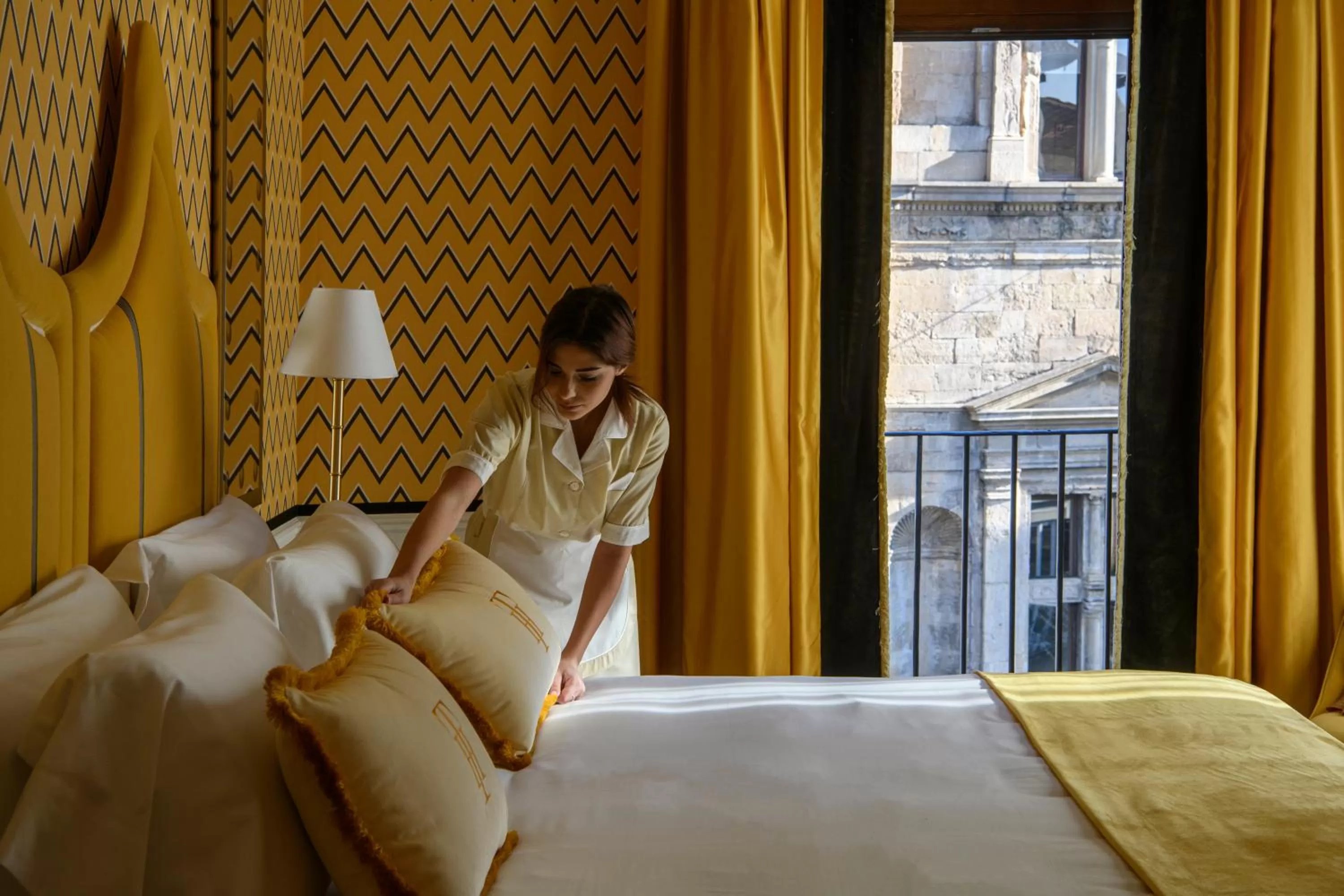 Bed in IL Tornabuoni The Unbound Collection by Hyatt