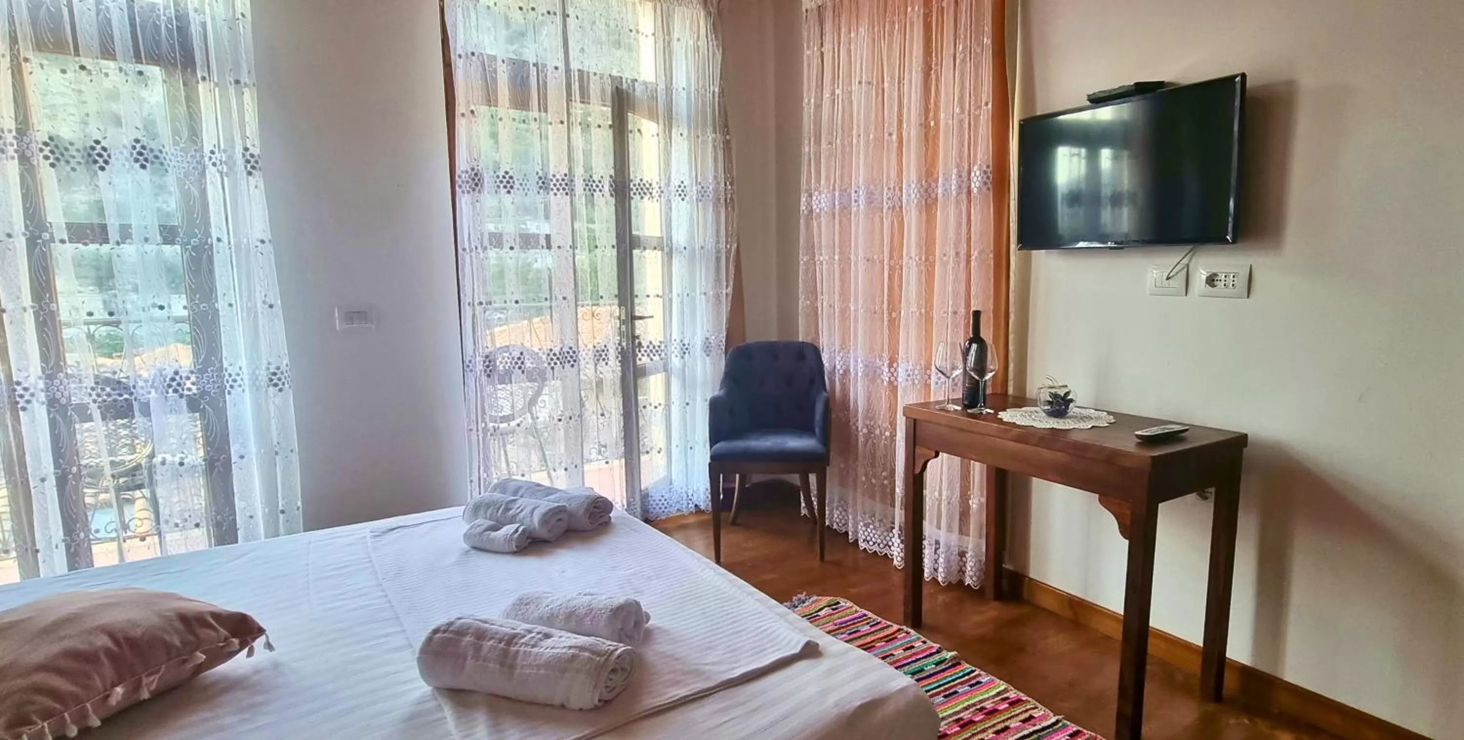 Bed in Hotel Gorica- UNESCO quarter