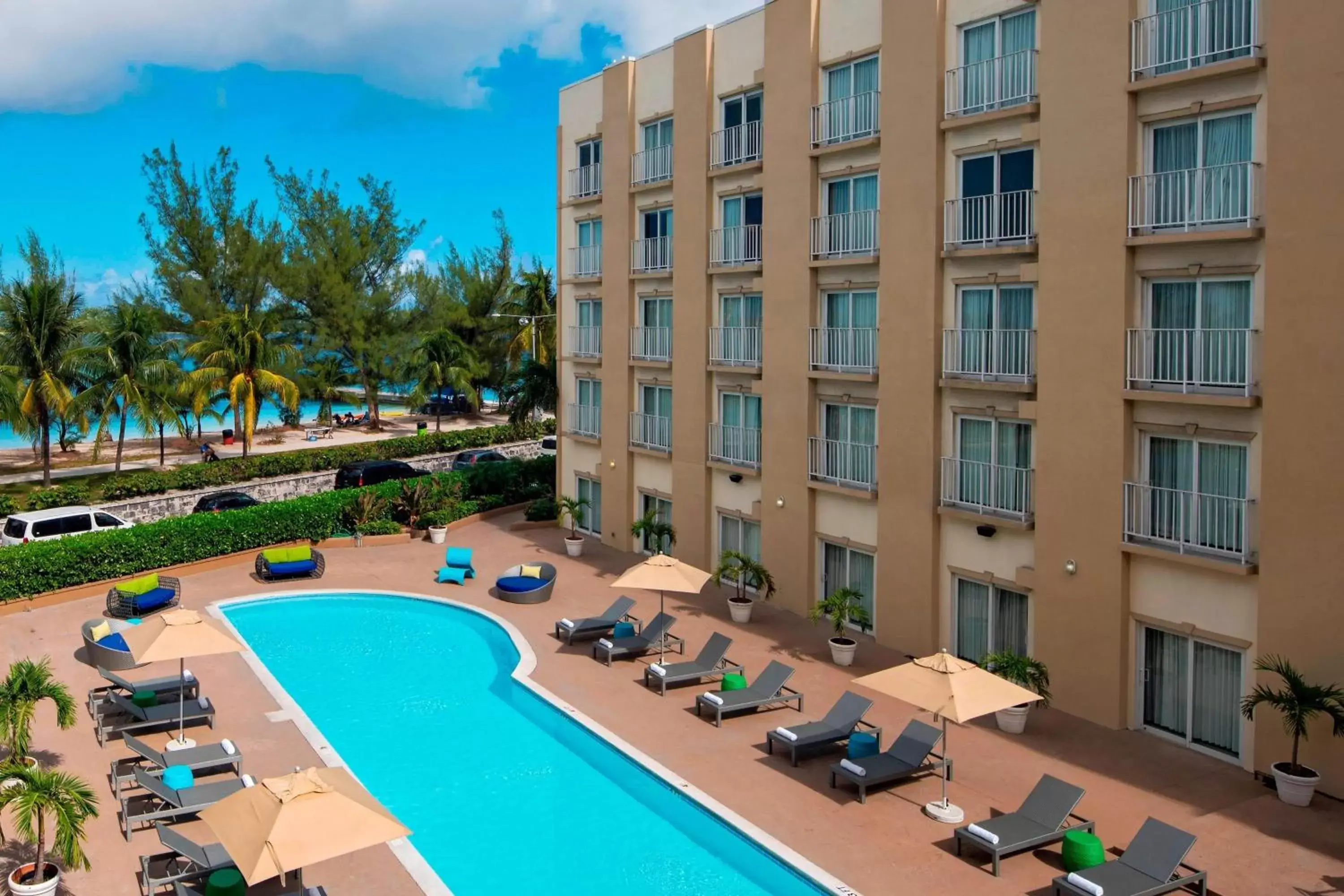 Swimming pool, Pool View in Courtyard by Marriott Nassau Downtown/Junkanoo Beach