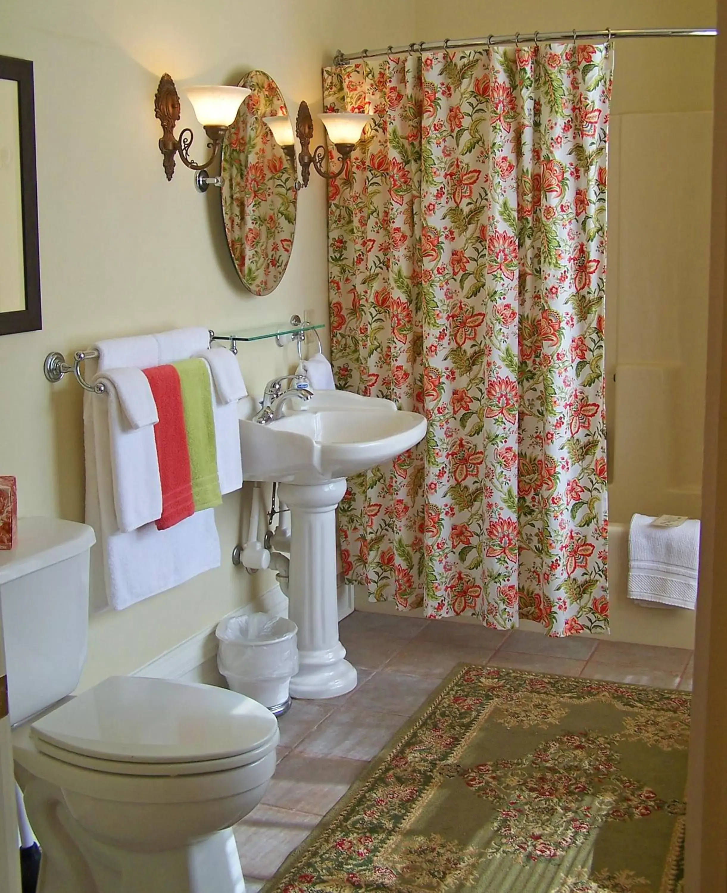 Toilet, Bathroom in Lyndon House Bed & Breakfast