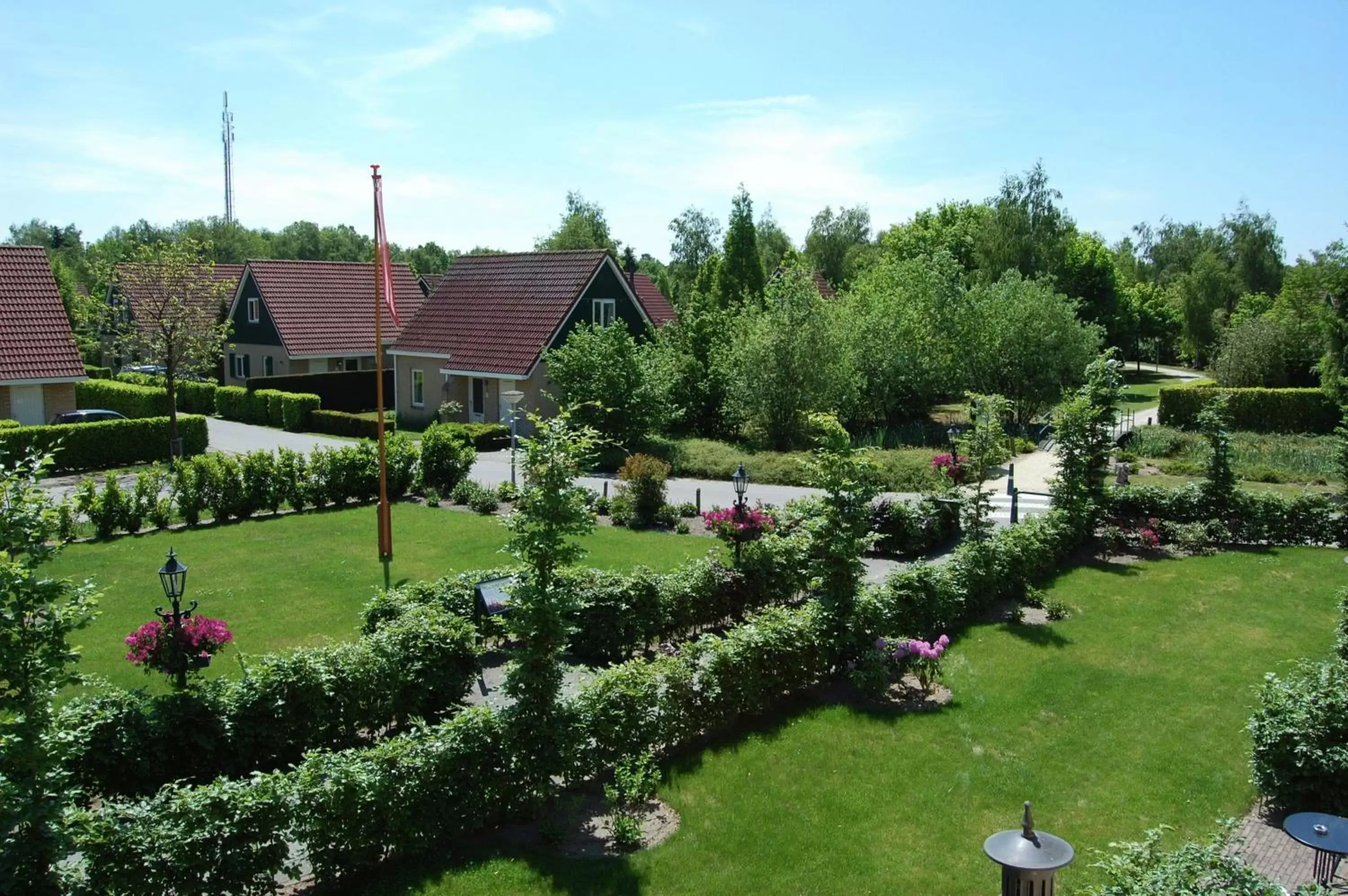 Garden, Property Building in Auberge De Hilver