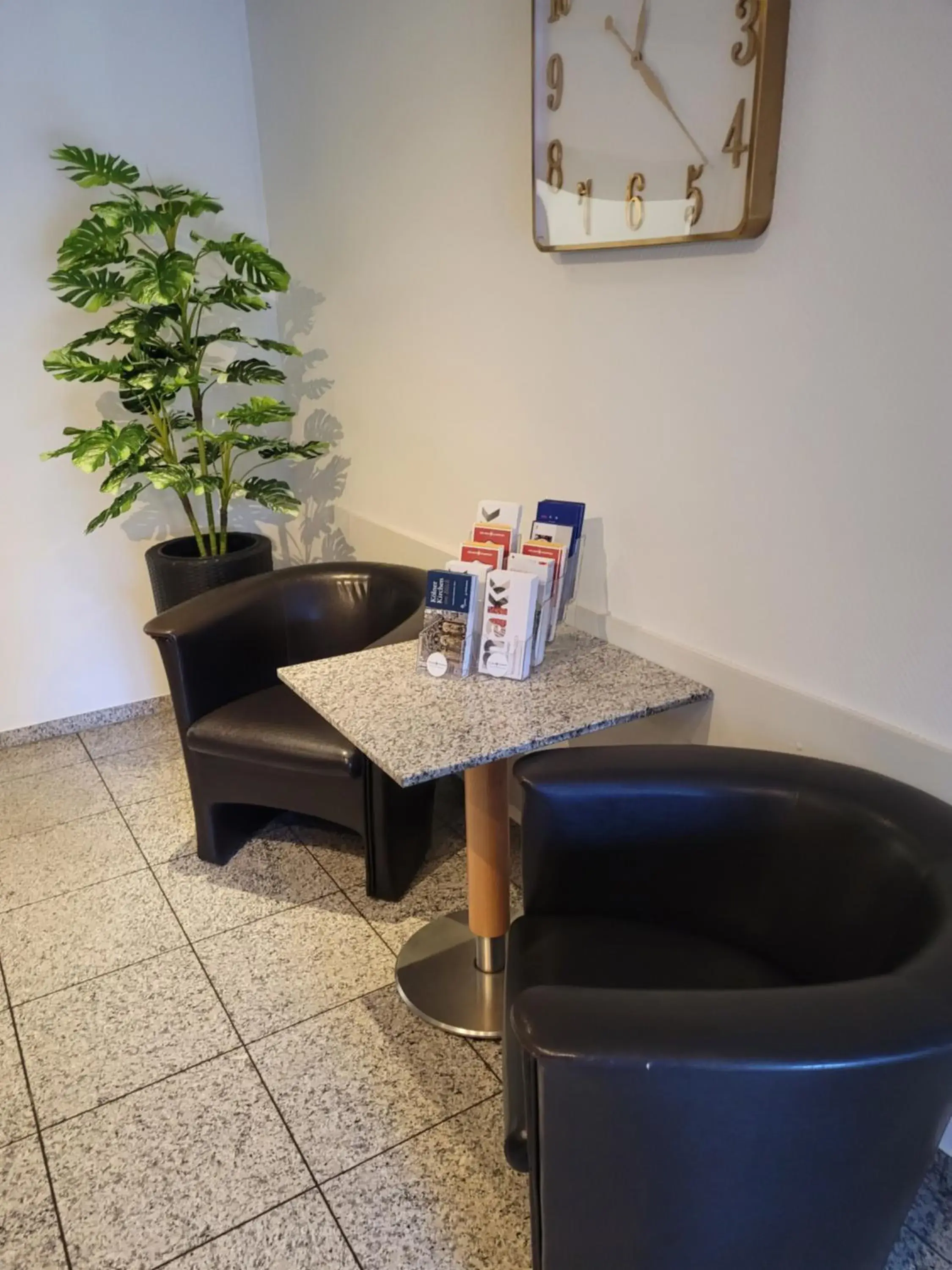 Lobby or reception, Seating Area in Hotel Christina