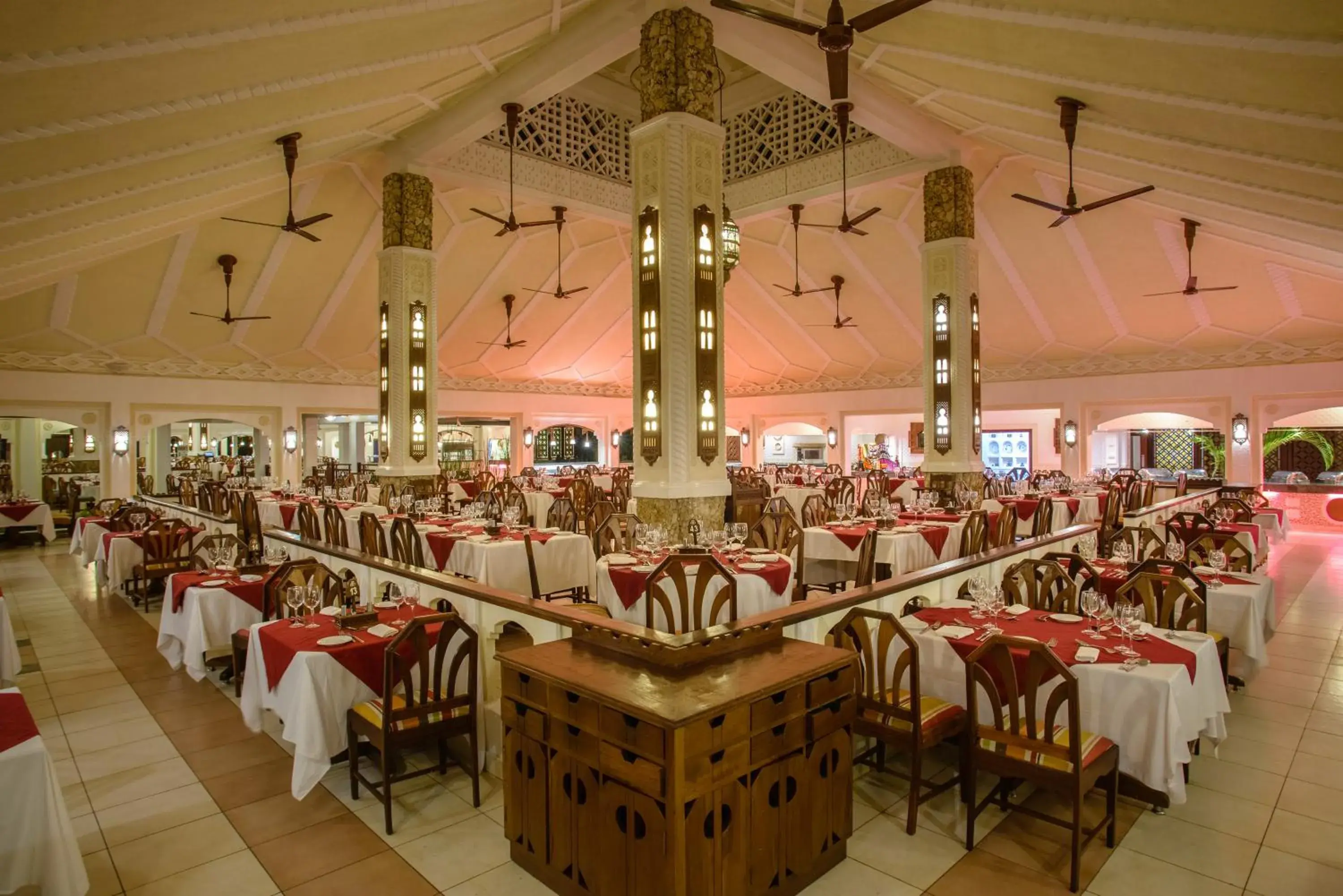 Restaurant/places to eat in Sarova Whitesands Beach Resort & Spa