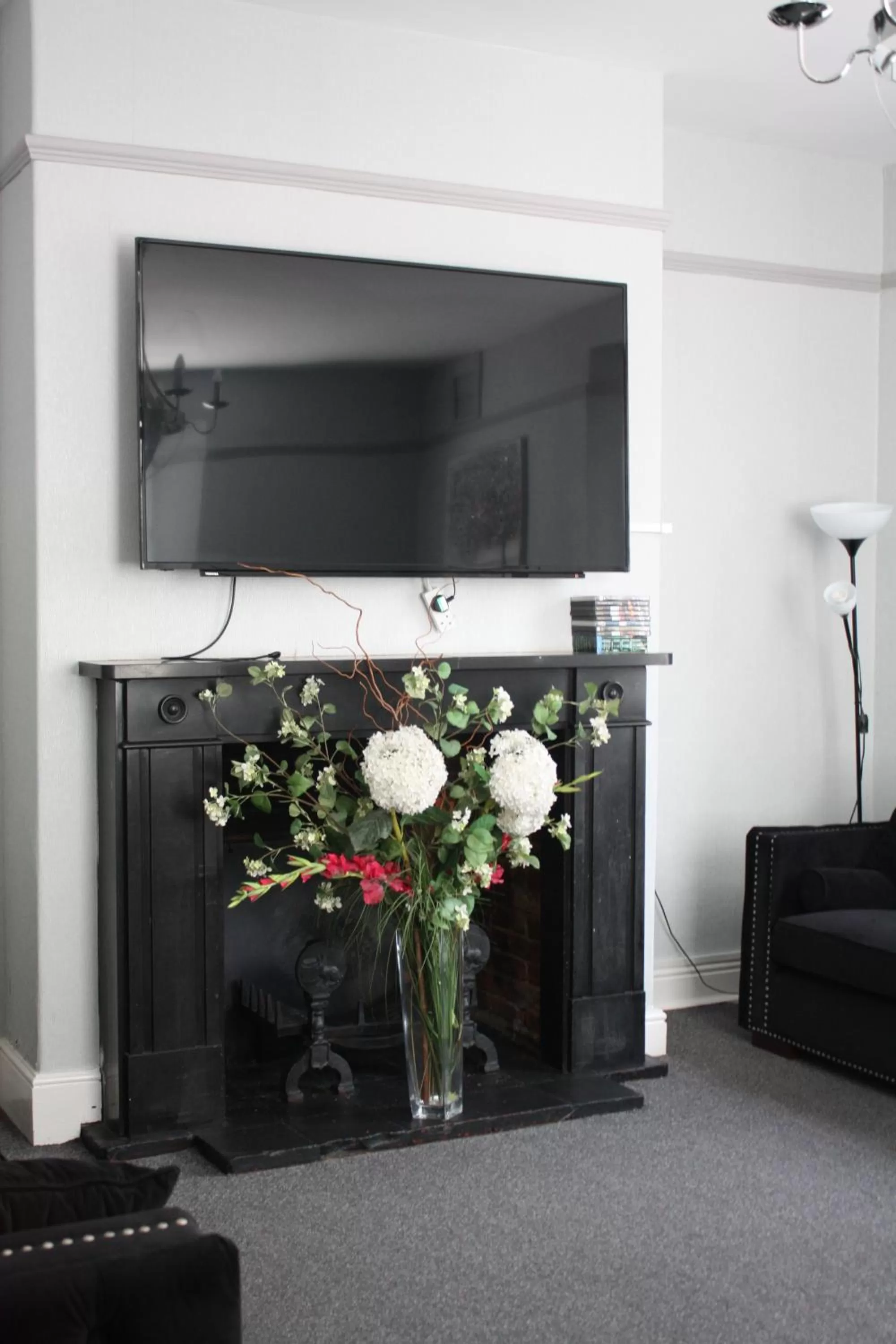 Meeting/conference room, TV/Entertainment Center in Watton Vibe Hotel