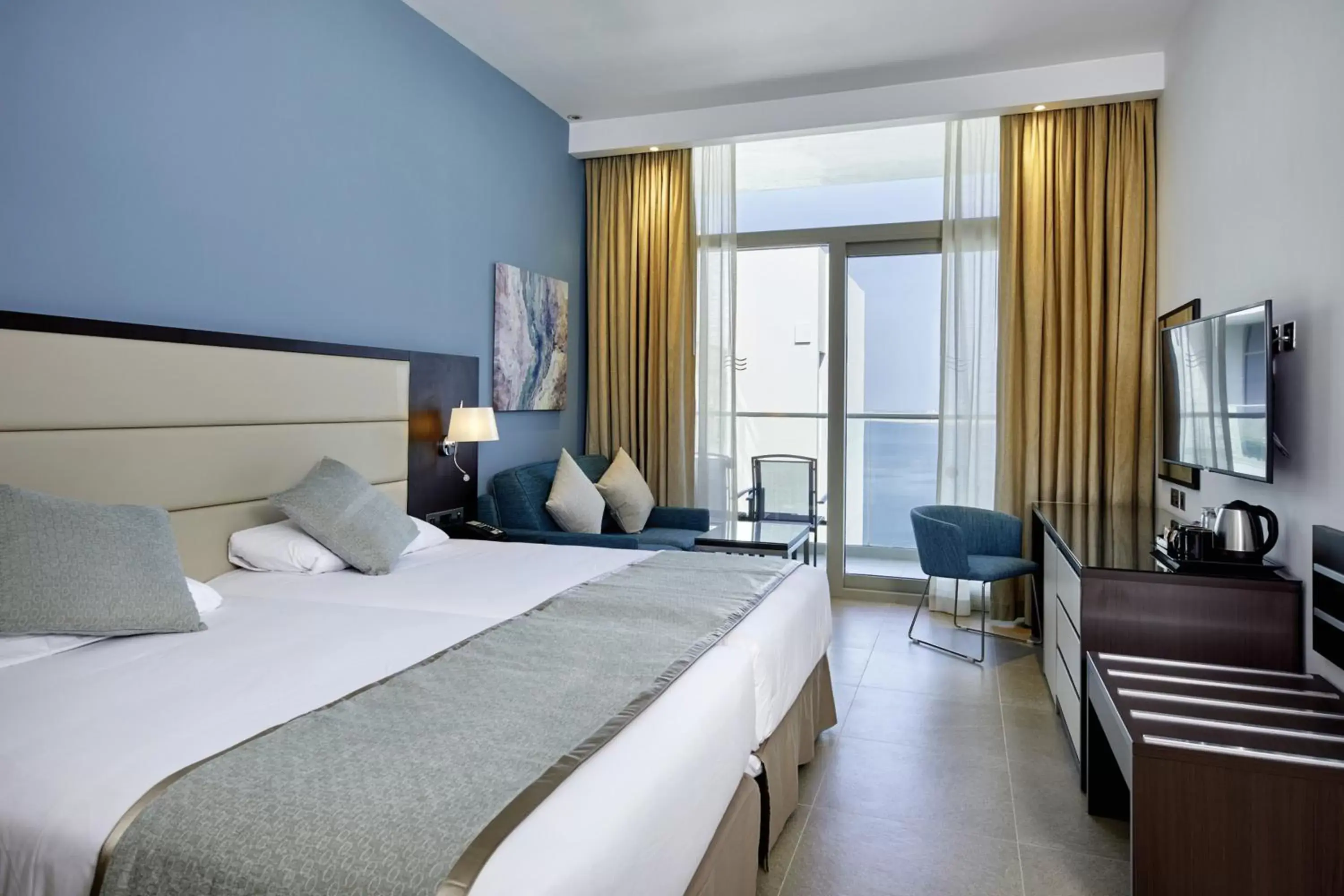 Double Room with Partial Sea View in Riu Dubai Beach Resort - All Inclusive Double Room with Partial Sea View in Riu Dubai Beach Resort - All Inclusive