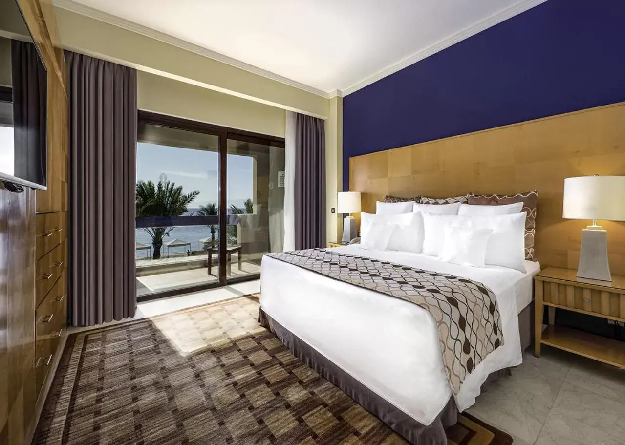 Property building, Bed in InterContinental Aqaba, an IHG Hotel