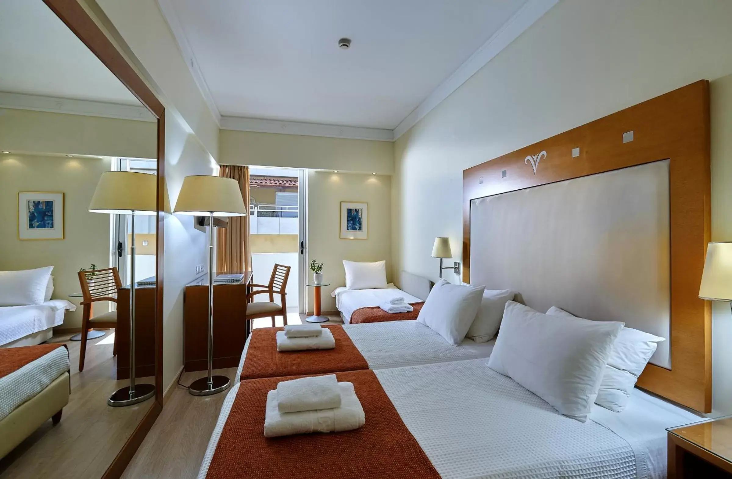 Family, Bed in Atrion Hotel Family, Bed in Atrion Hotel