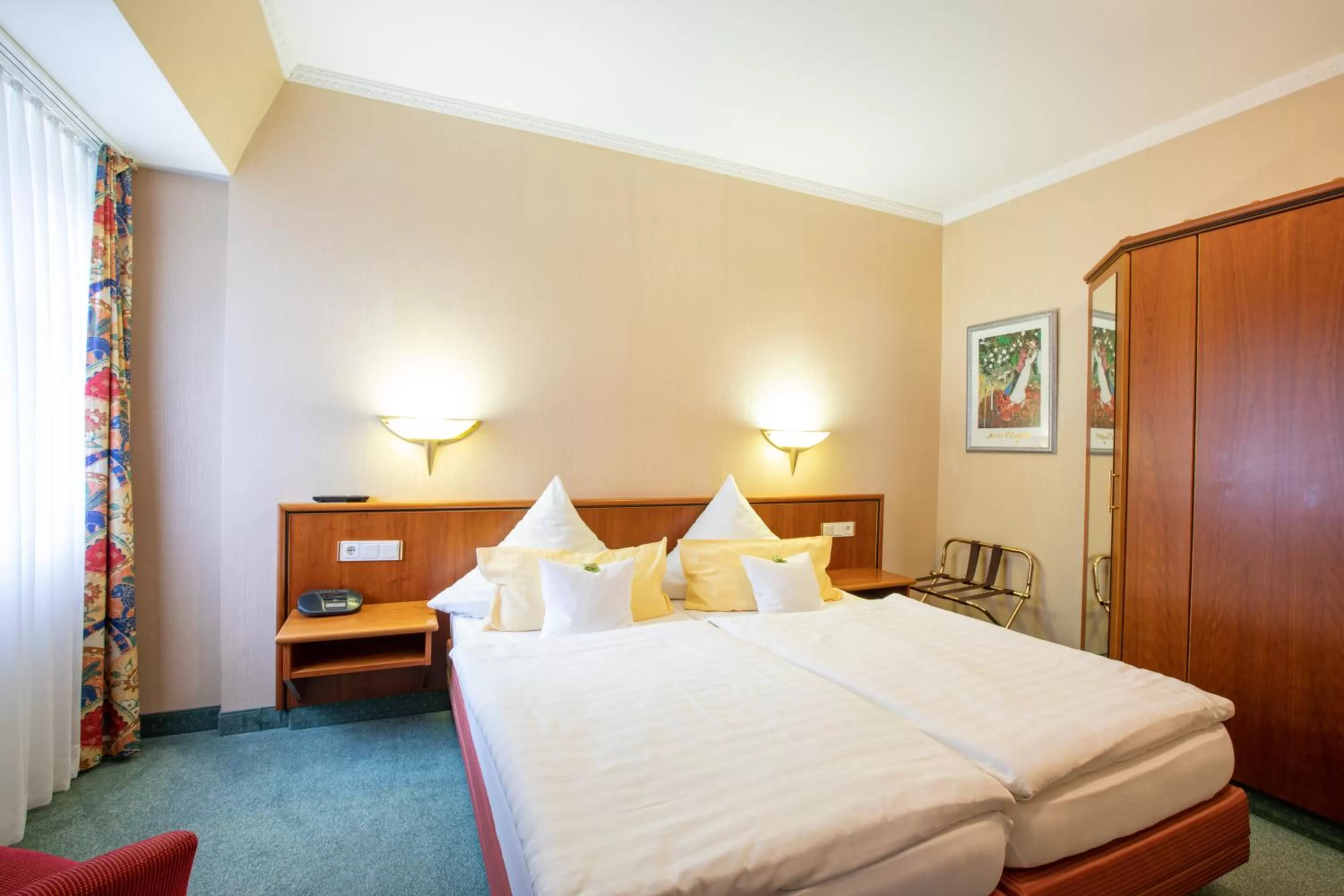 Bedroom, Bed in Aparthotel Hohenzollern