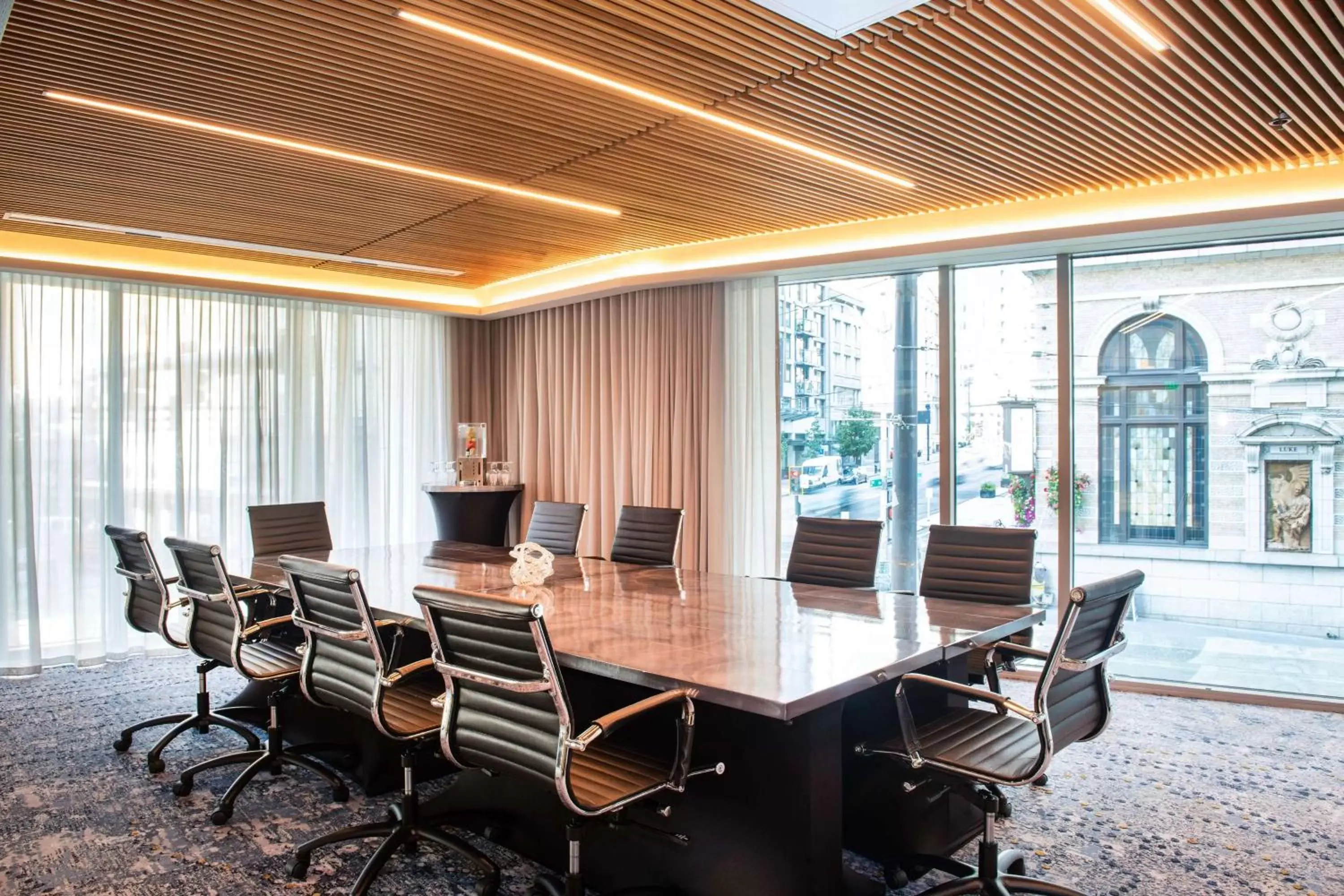 Meeting/conference room in The Charter Hotel Seattle, Curio Collection By Hilton