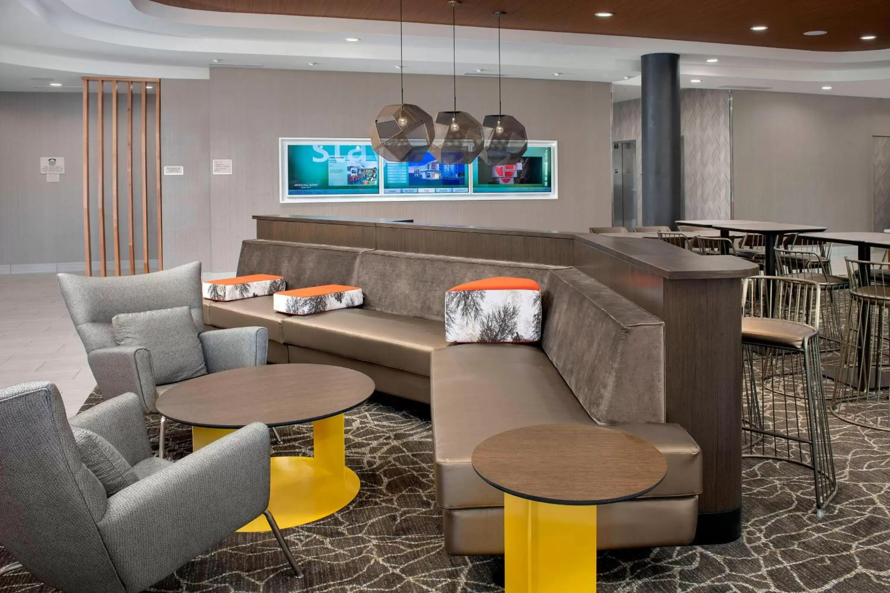 Breakfast, Lounge/Bar in SpringHill Suites by Marriott Punta Gorda Harborside