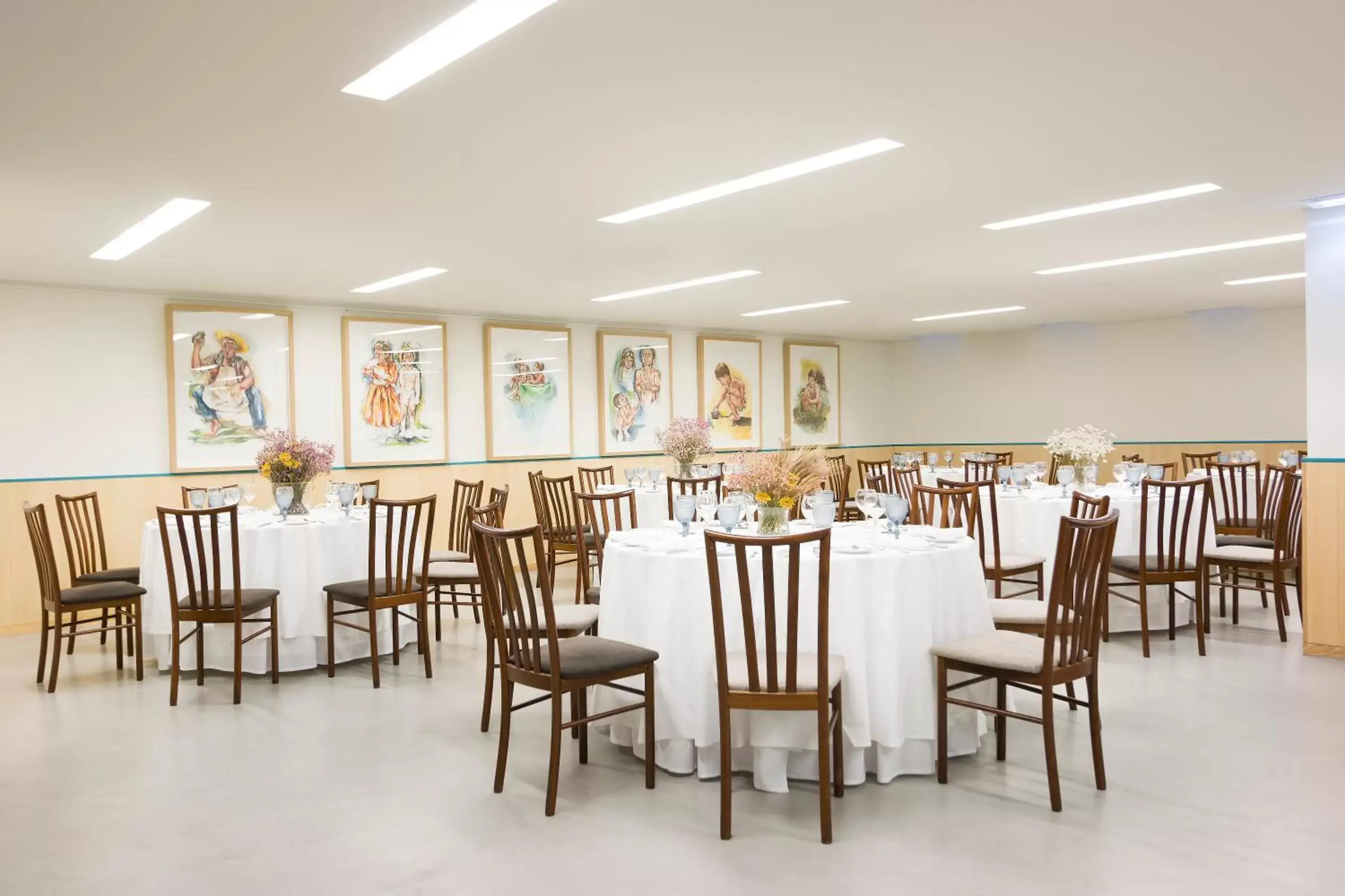Banquet/Function facilities, Restaurant/Places to Eat in Hotel Meira