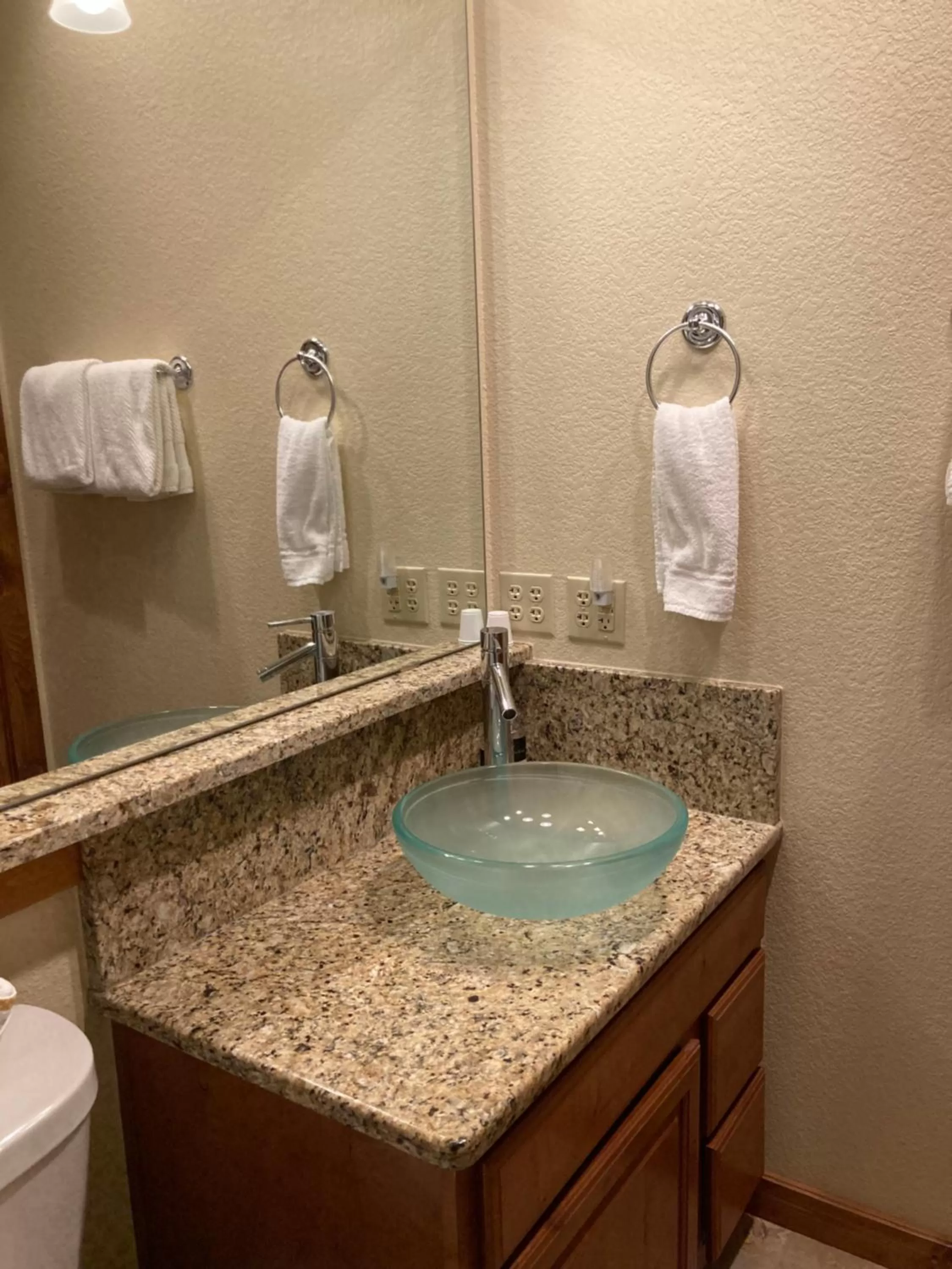 Toilet in All Seasons Treehouse Village