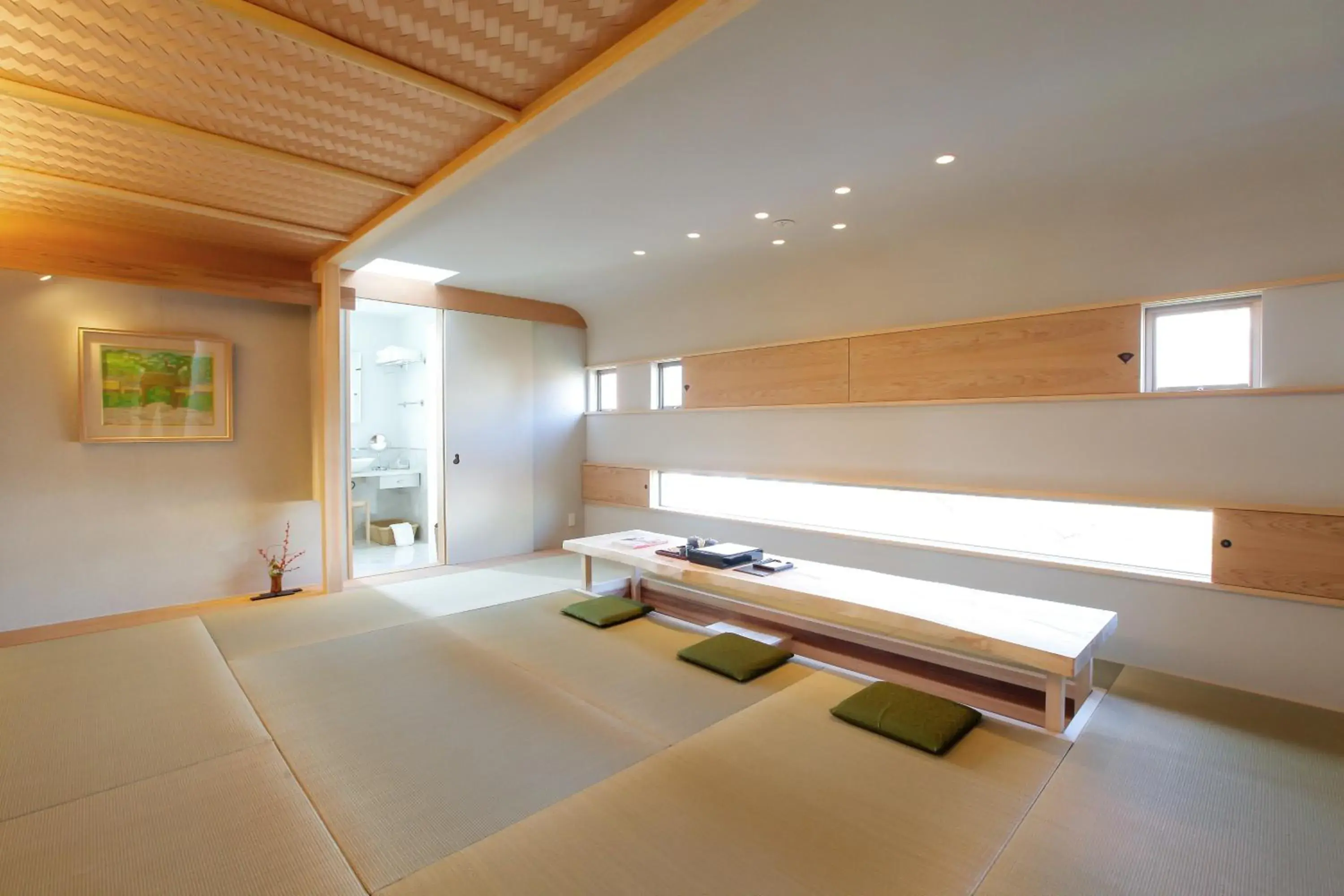 Photo of the whole room in Luxury Condo Shikine An Gion Shirakawa