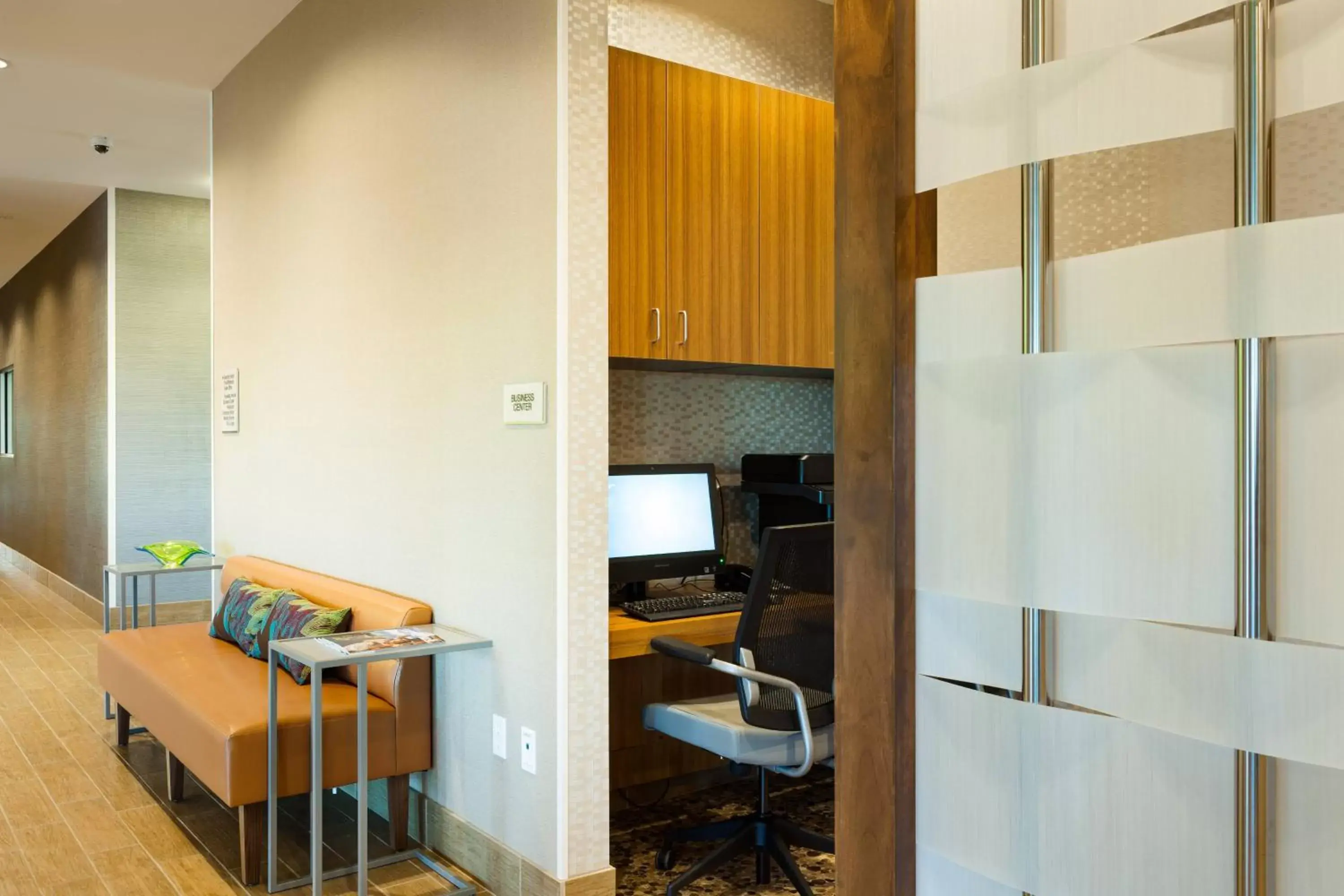 Business facilities, Kitchen/Kitchenette in SpringHill Suites by Marriott Kennewick Tri-Cities