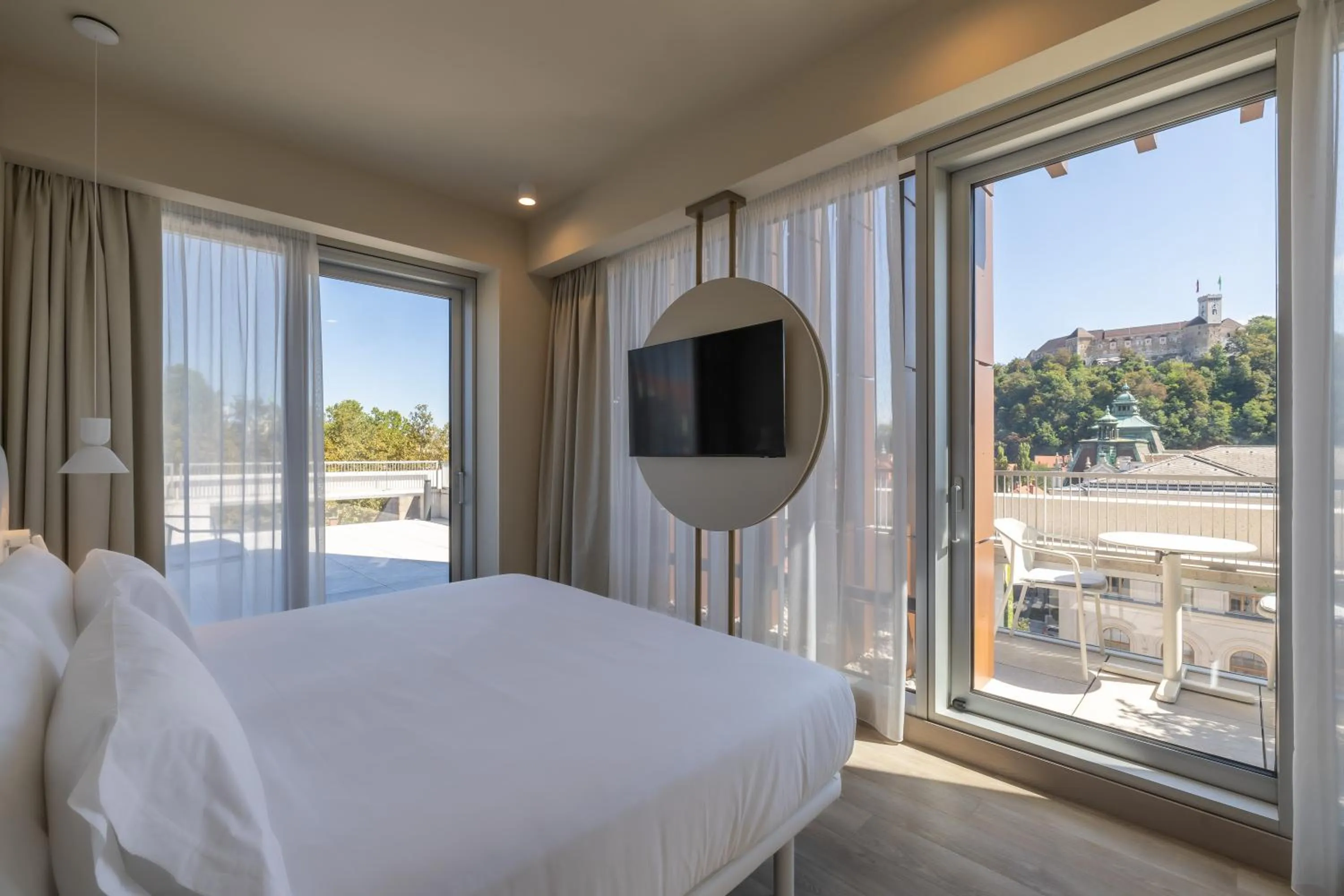 View (from property/room), Bed in Occidental Ljubljana