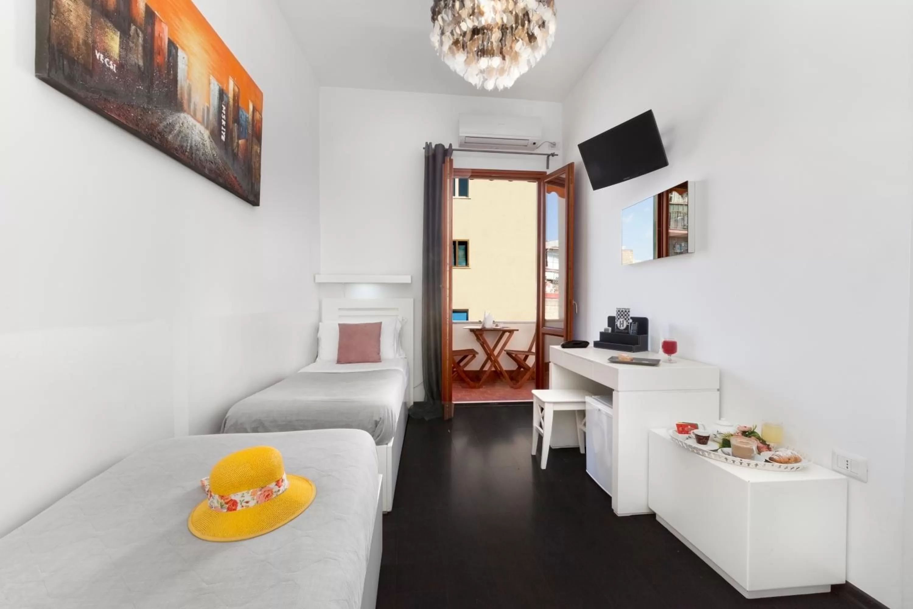 Bed in Hotel Herculaneum