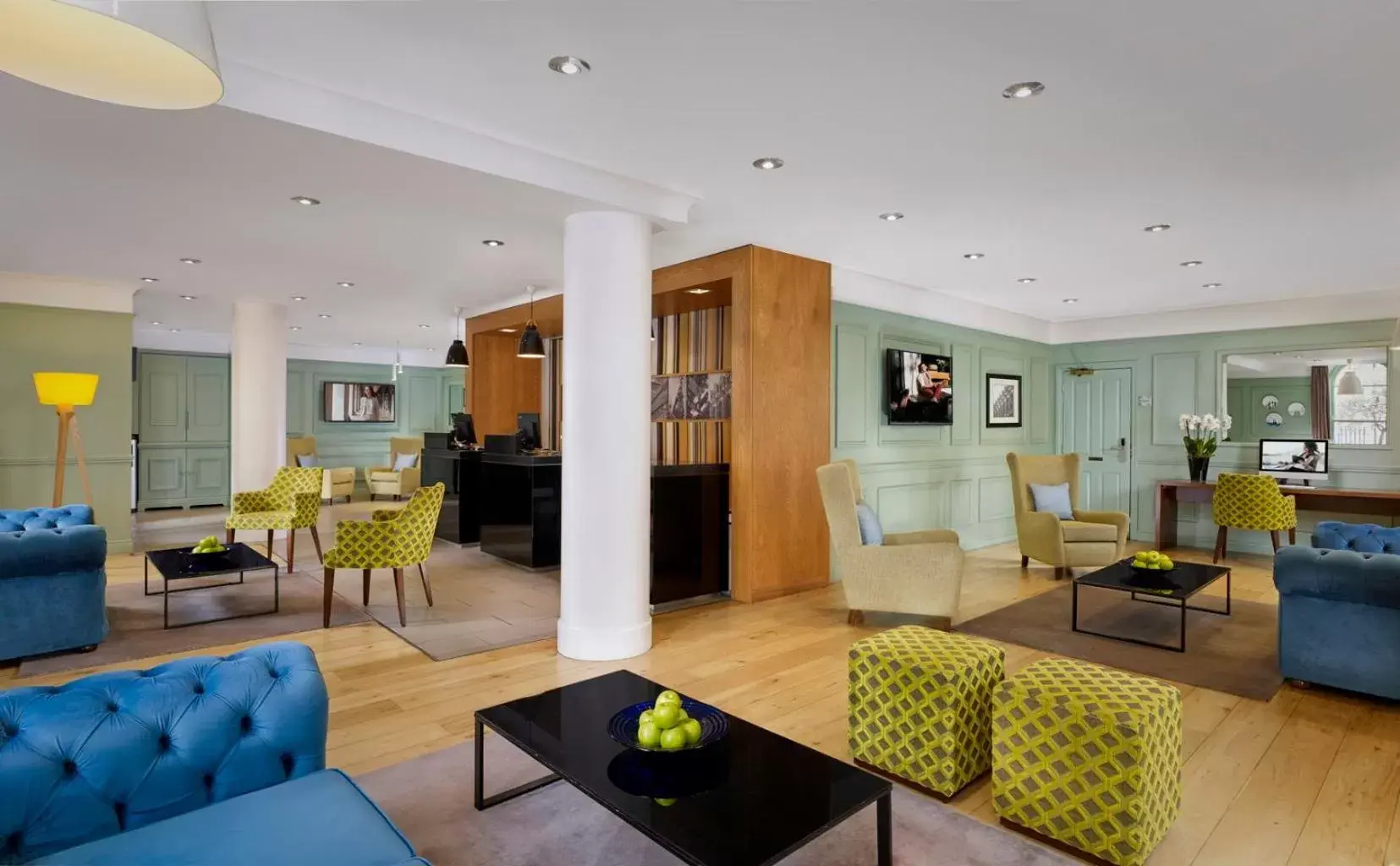 Lobby or reception, Lounge/Bar in Citadines South Kensington London