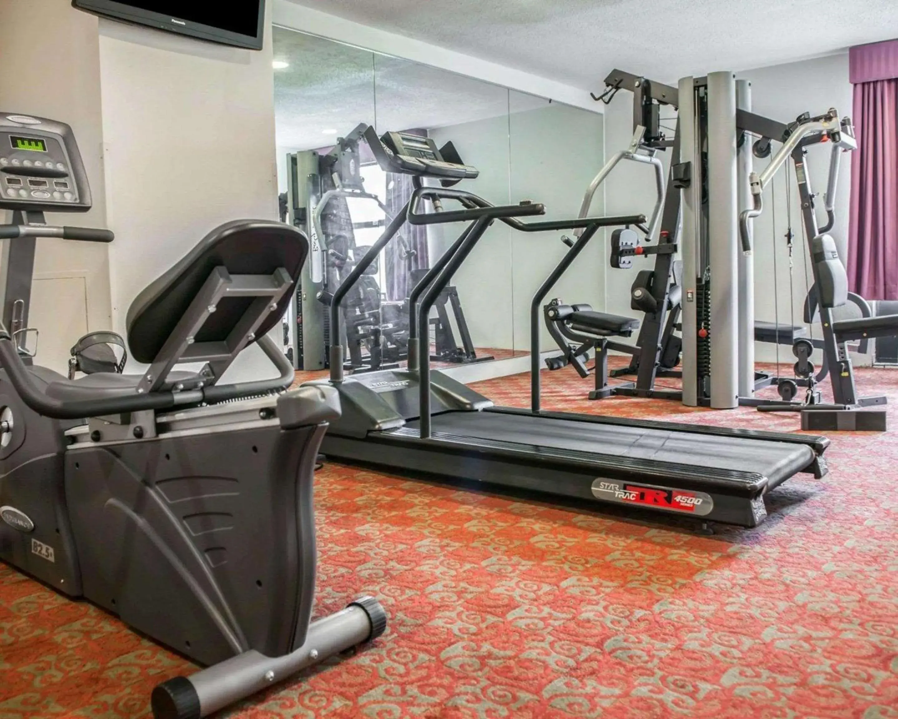 Fitness centre/facilities, Fitness Center/Facilities in Quality Inn and Suites Indianapolis