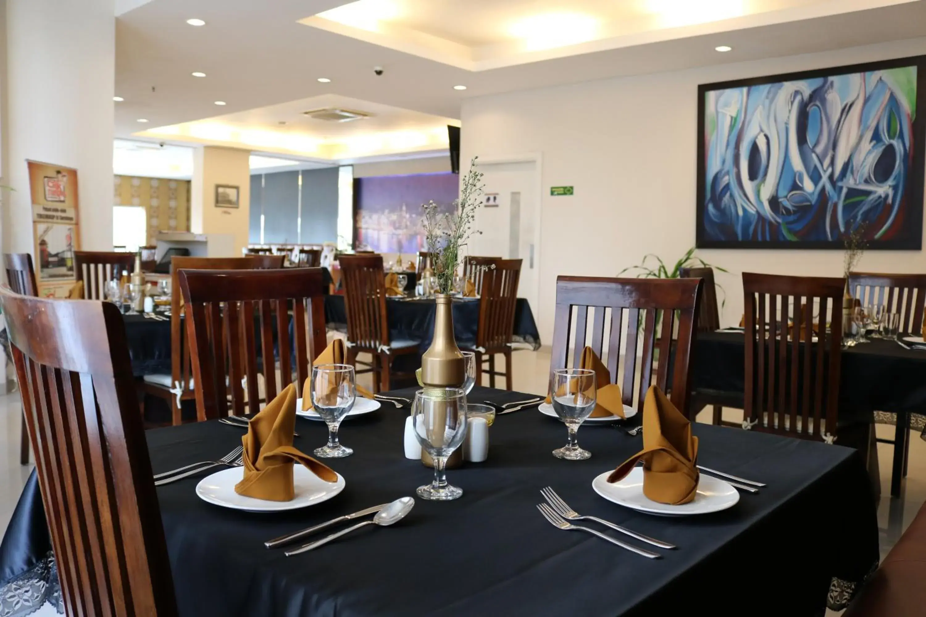 Restaurant/places to eat in Bekizaar Hotel Surabaya Restaurant/places to eat in Bekizaar Hotel Surabaya