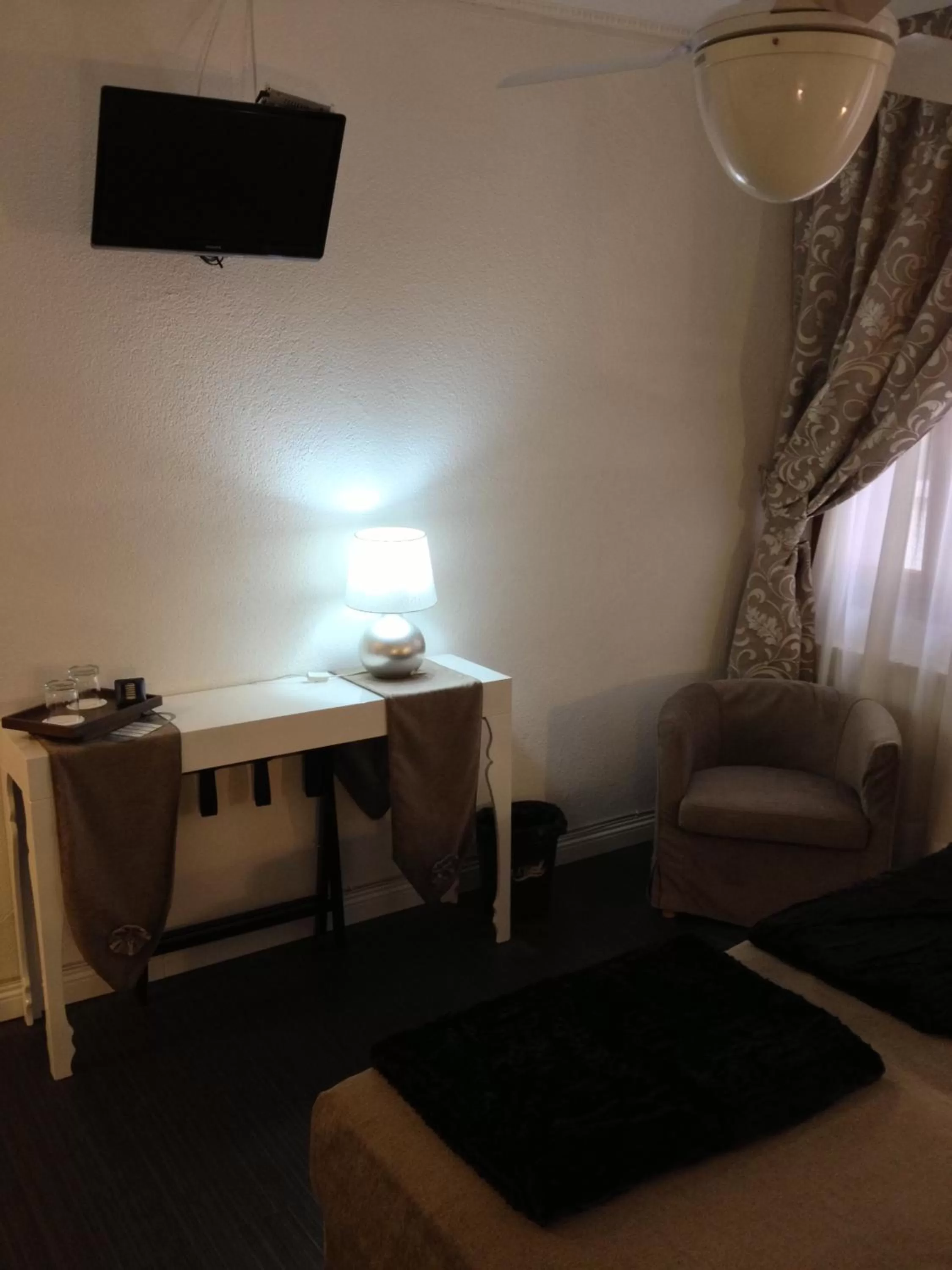 Decorative detail in Albergo Marin