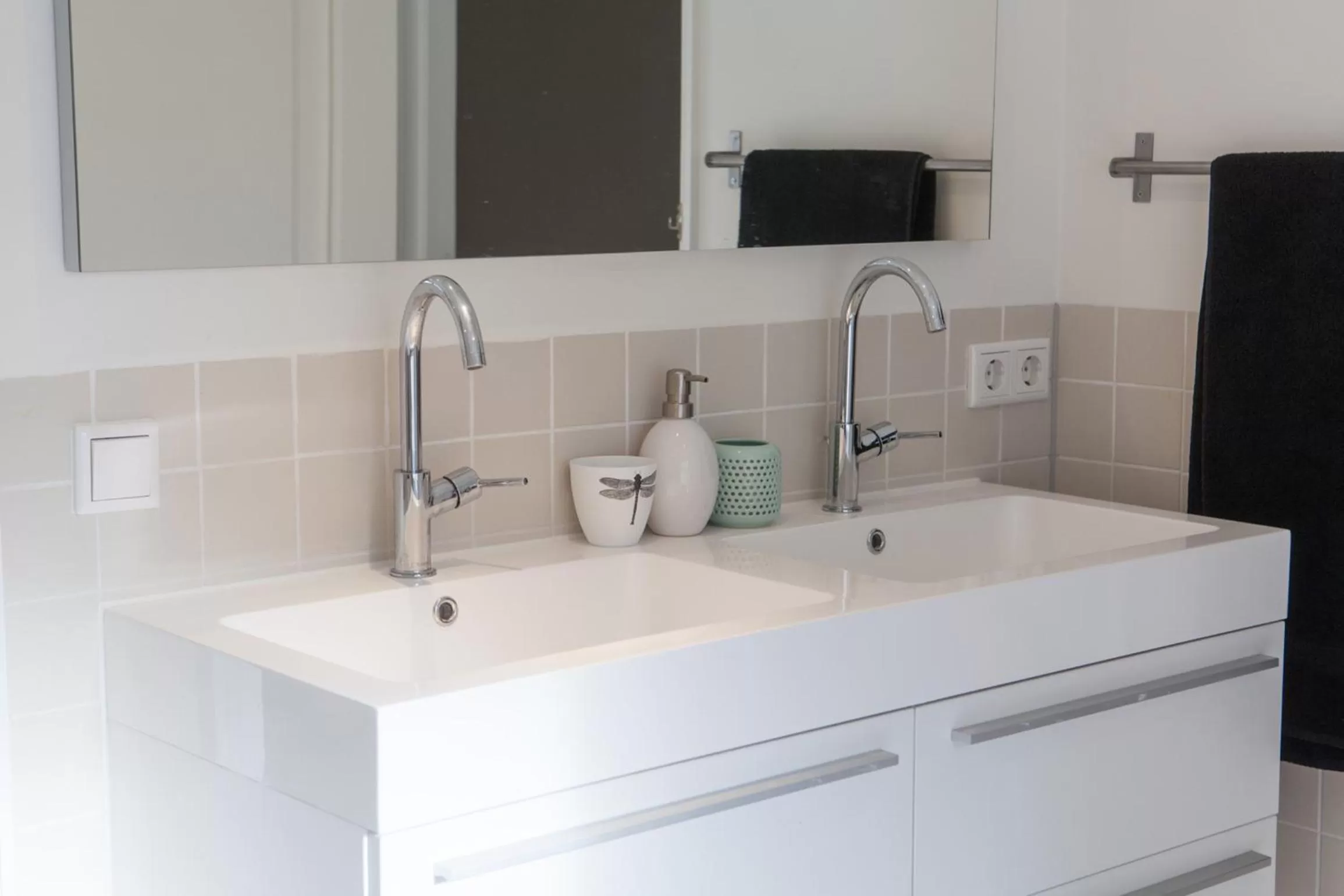 Bathroom in Mokum Suites