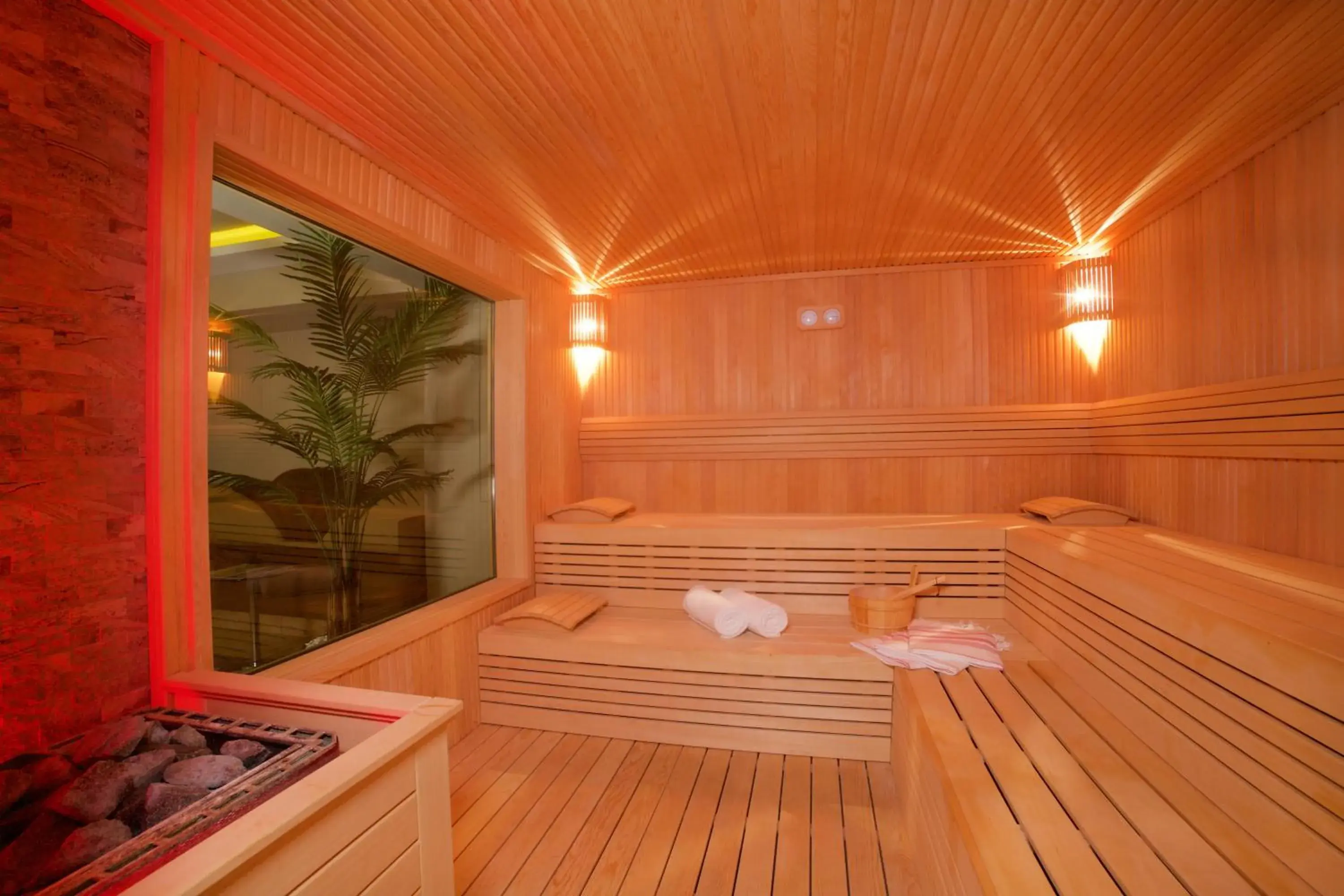 Sauna in Oran Hotel