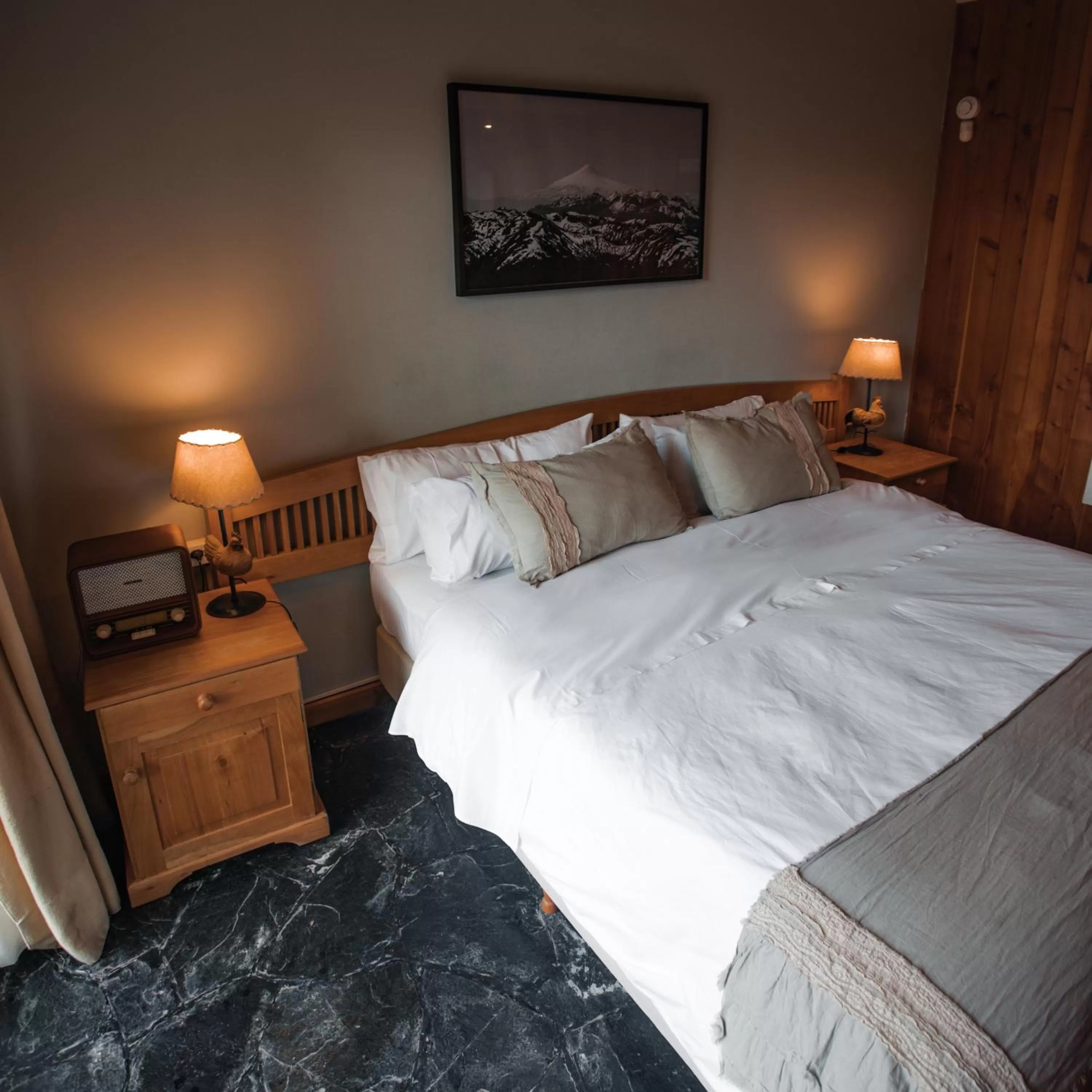 Bed in Arrayan Lake View Mountain Lodge & Casa De Te Arrayan