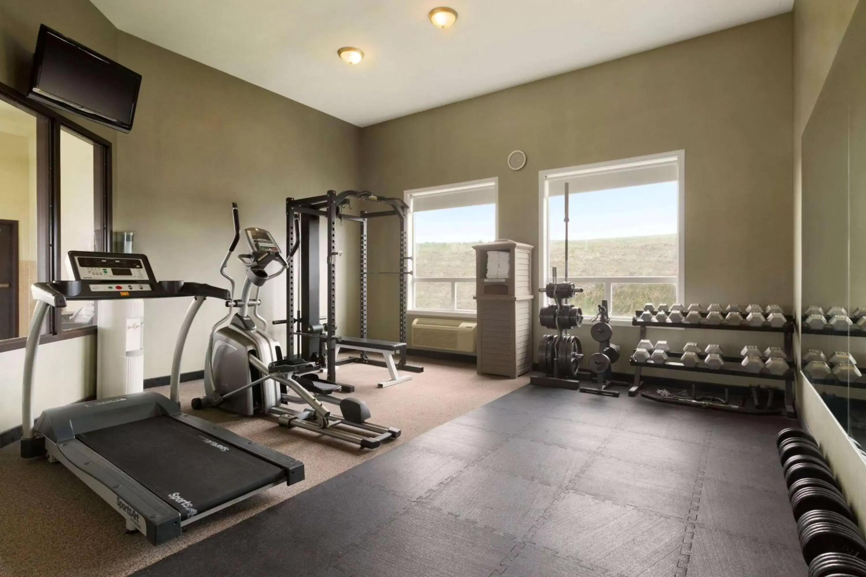 Fitness centre/facilities, Fitness Center/Facilities in Days Inn by Wyndham Innisfail