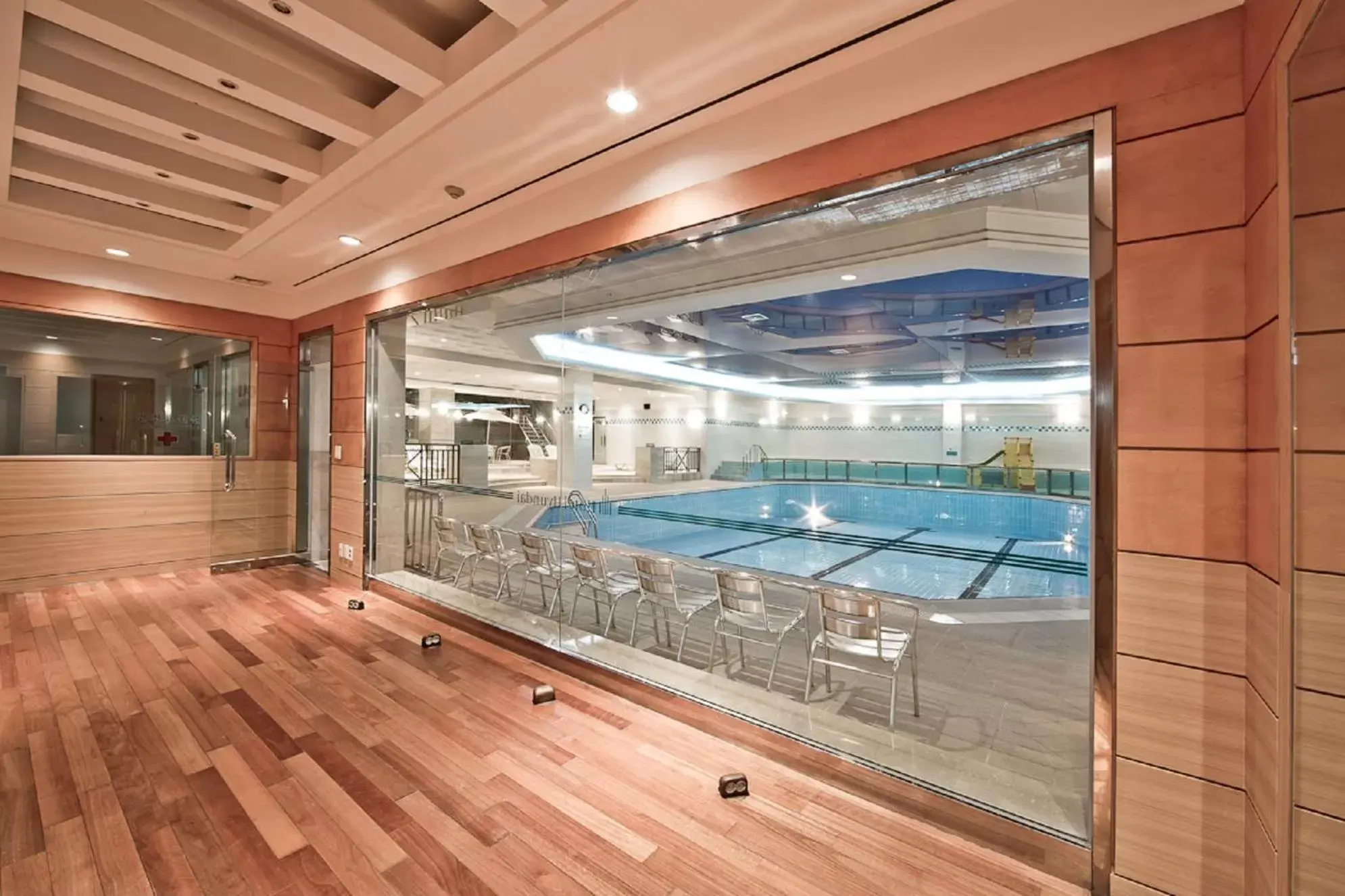 Swimming Pool in Hotel Hyundai by Lahan Mokpo