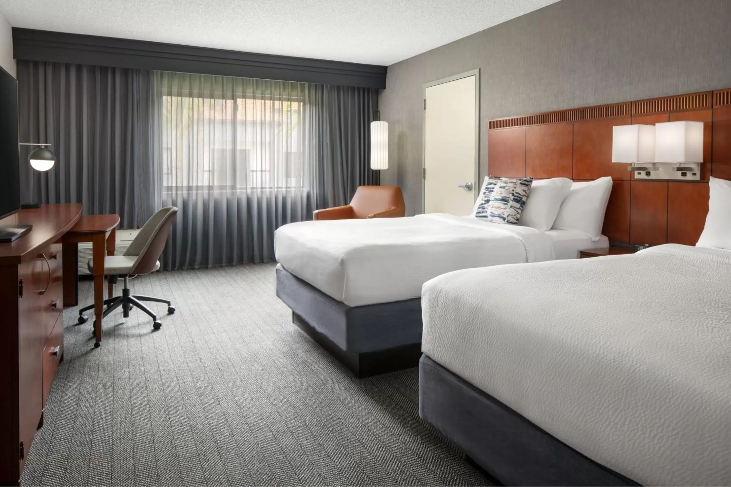 Photo of the whole room, Bed in Courtyard by Marriott Los Angeles Hacienda Heights Orange County