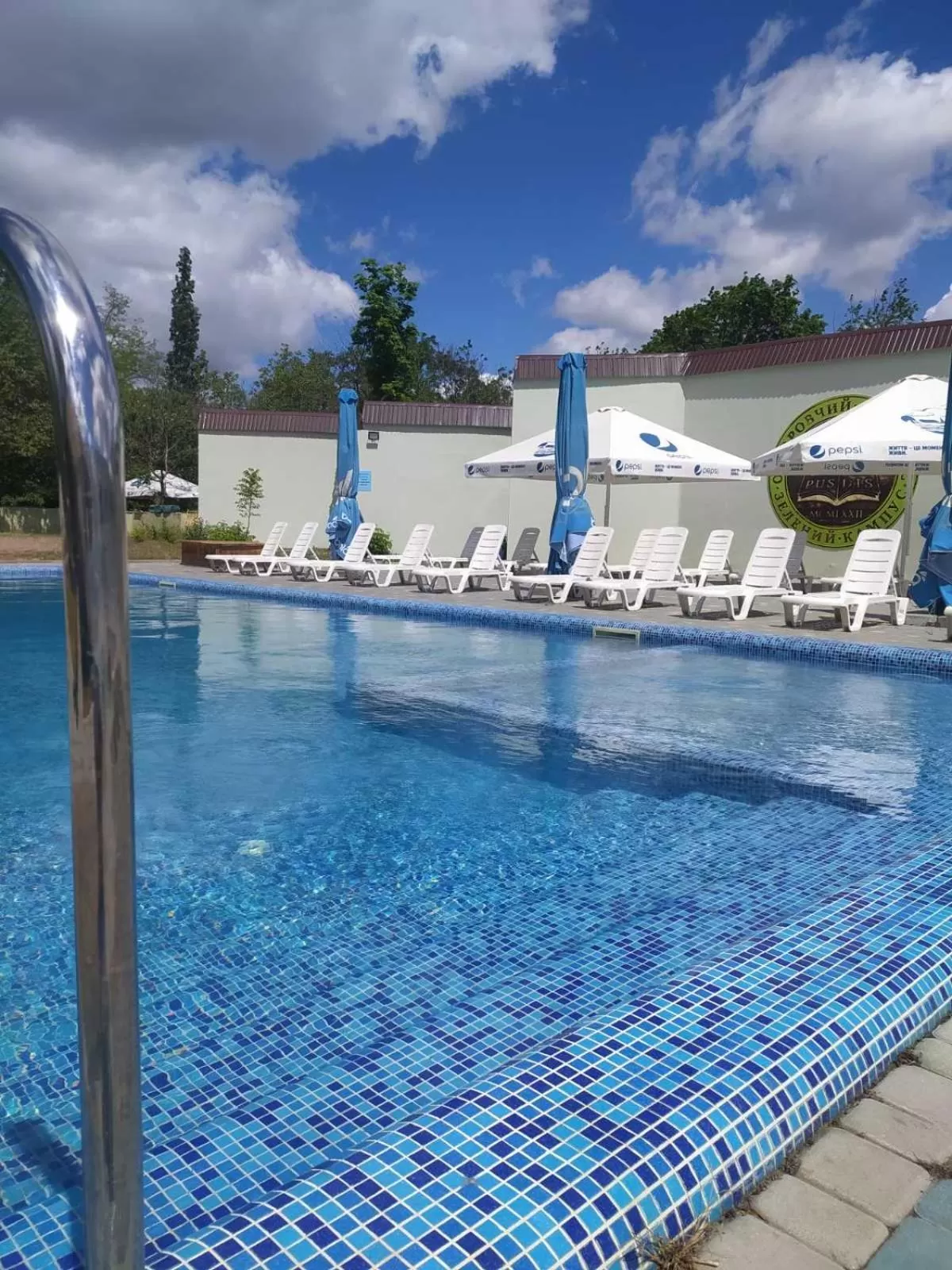 Swimming pool in Zelenyi Kampus