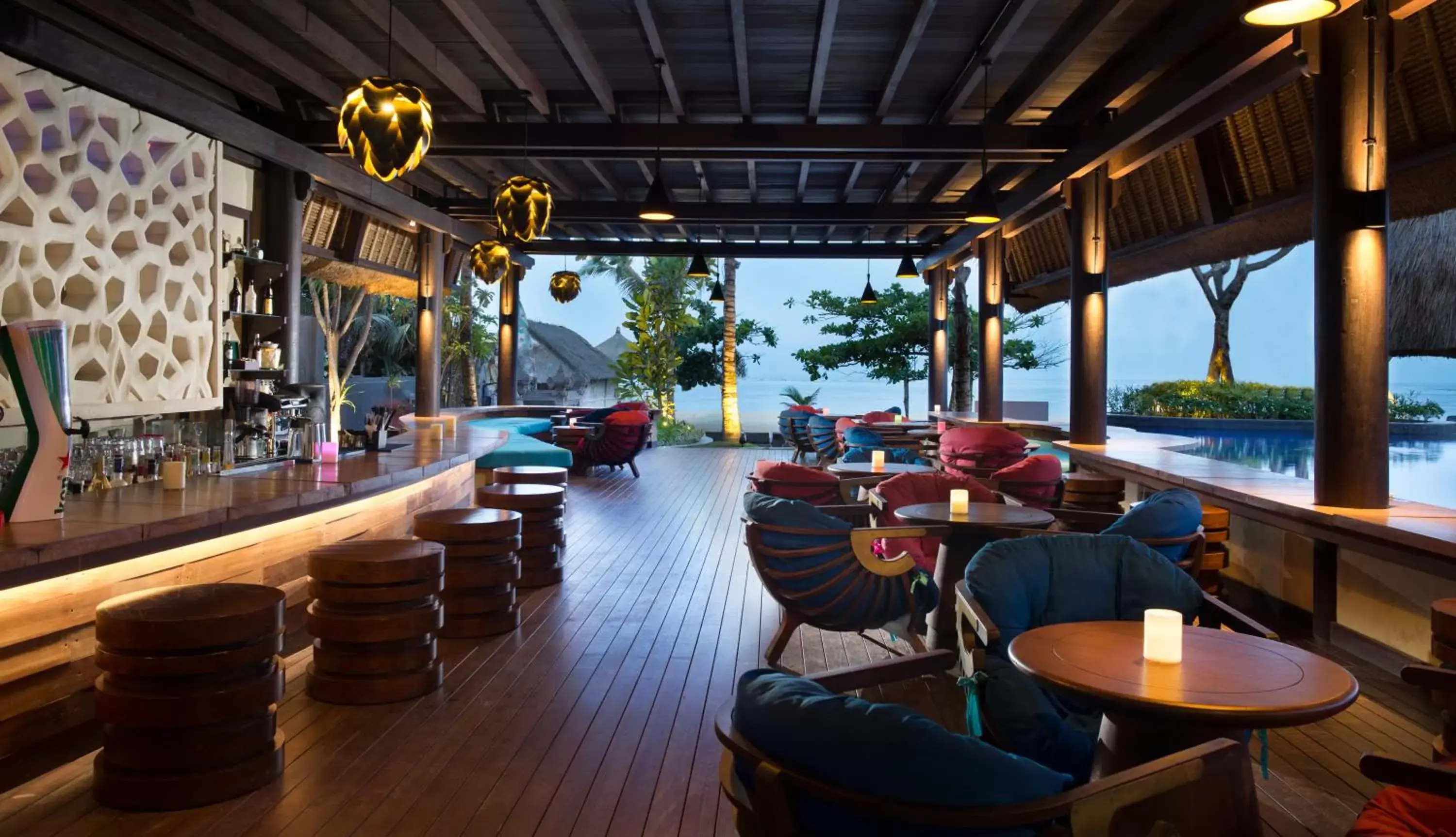 Restaurant/places to eat, Lounge/Bar in Holiday Inn Resort Bali Nusa Dua, an IHG Hotel - CHSE Certified