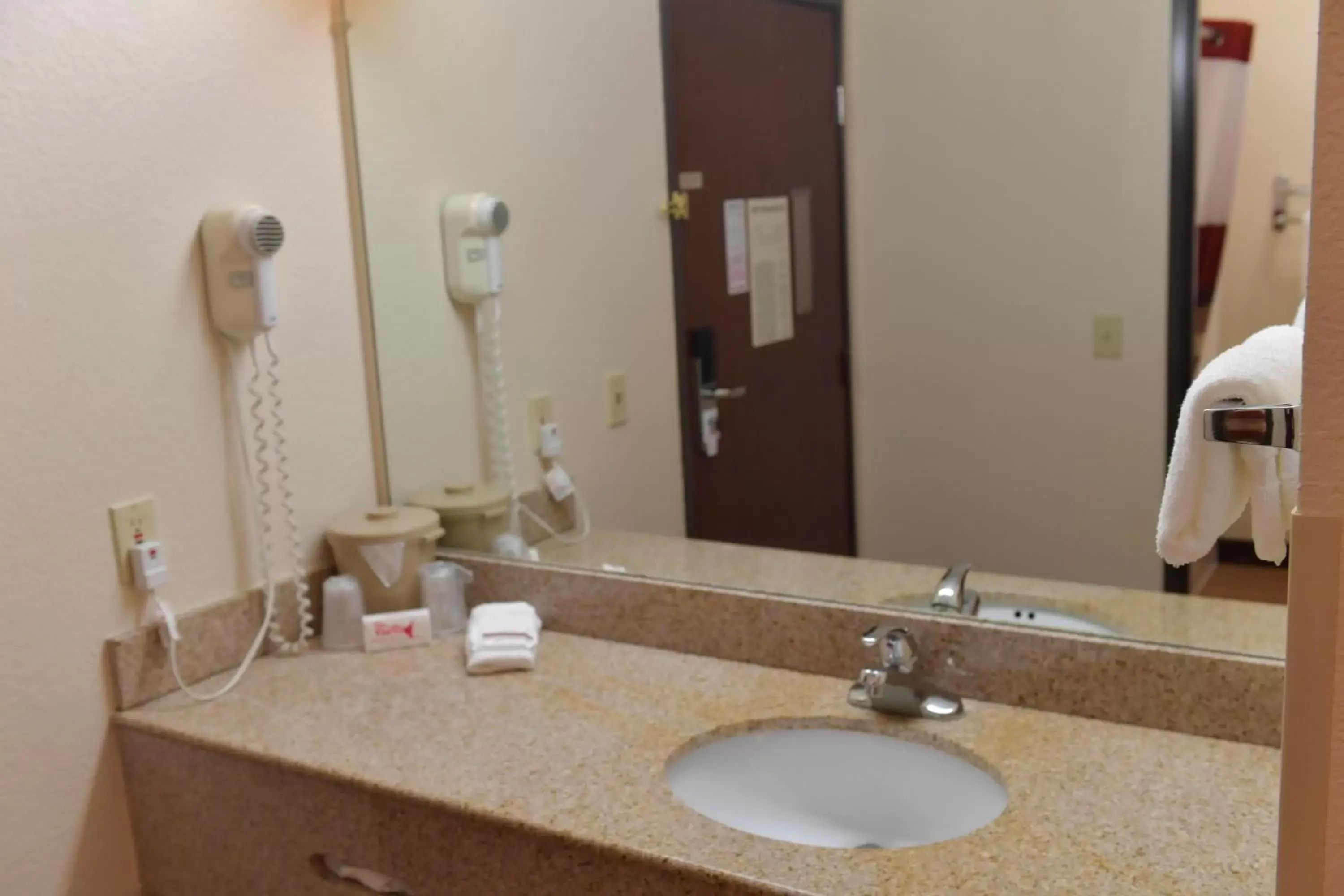 Bathroom in Baymont Inn & Suites by Wyndham Lincoln NE