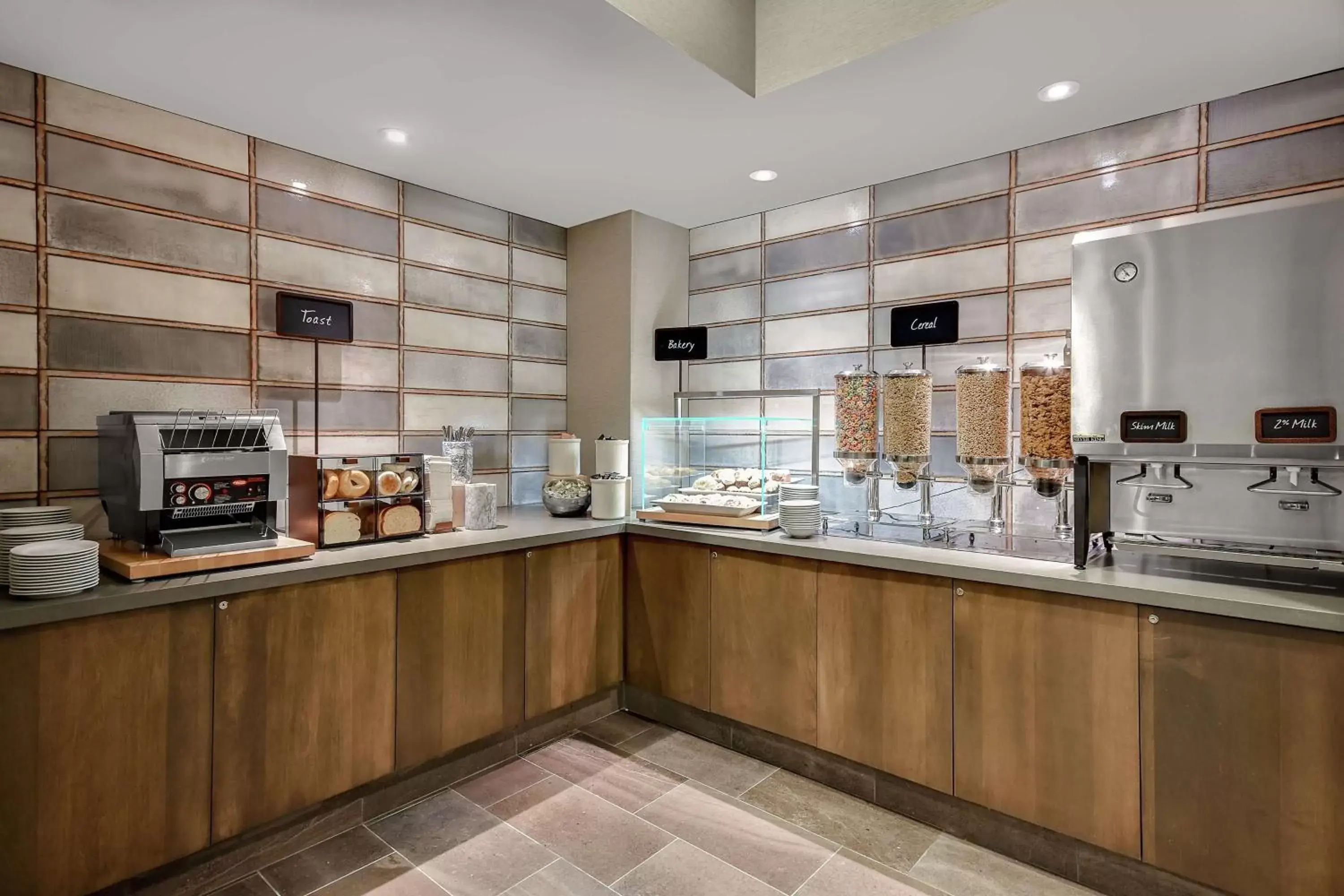 Breakfast in Embassy Suites by Hilton Jonesboro Red Wolf Convention Center Breakfast in Embassy Suites by Hilton Jonesboro Red Wolf Convention Center