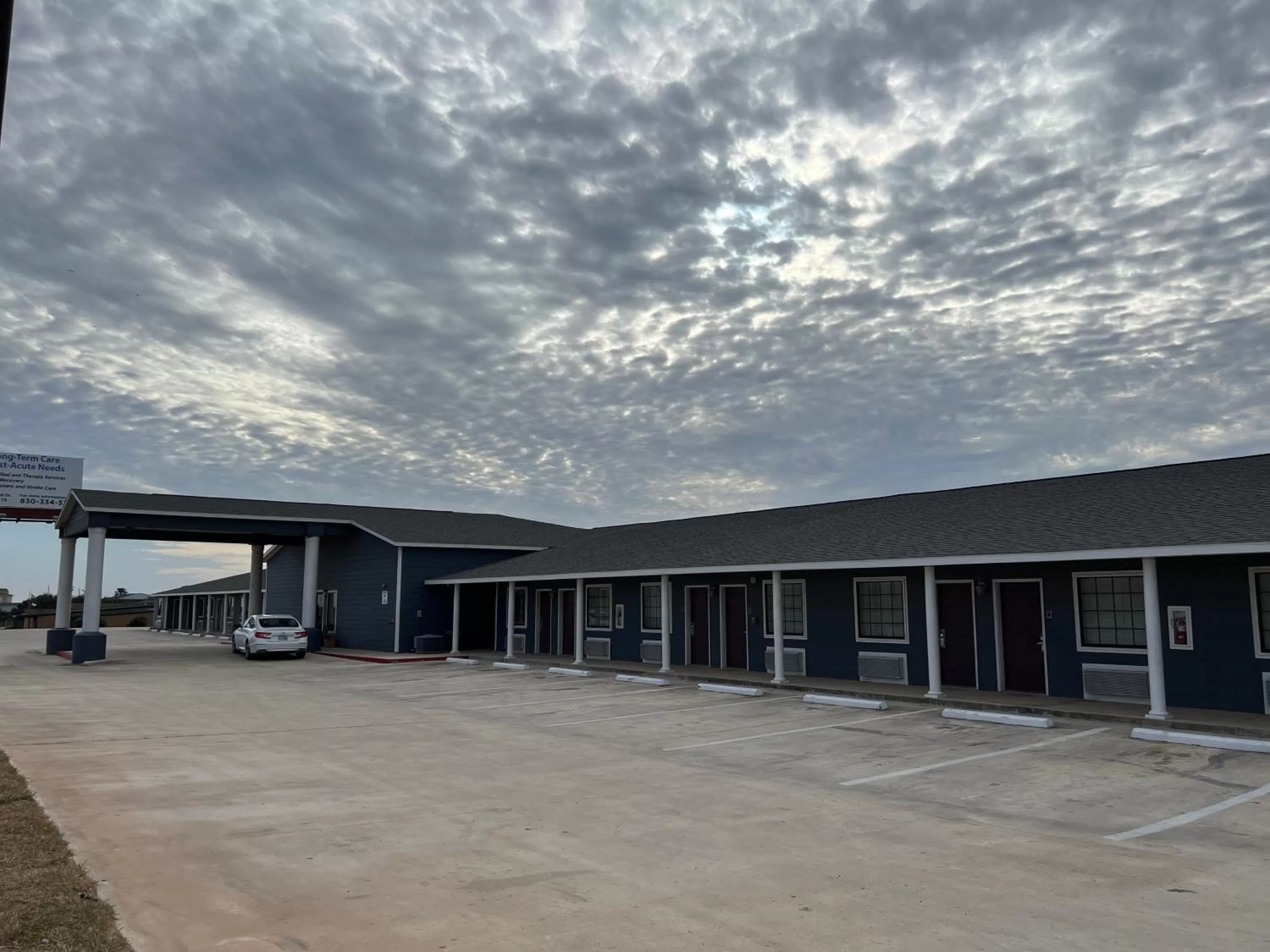 Property building in Hotel Bien Venido