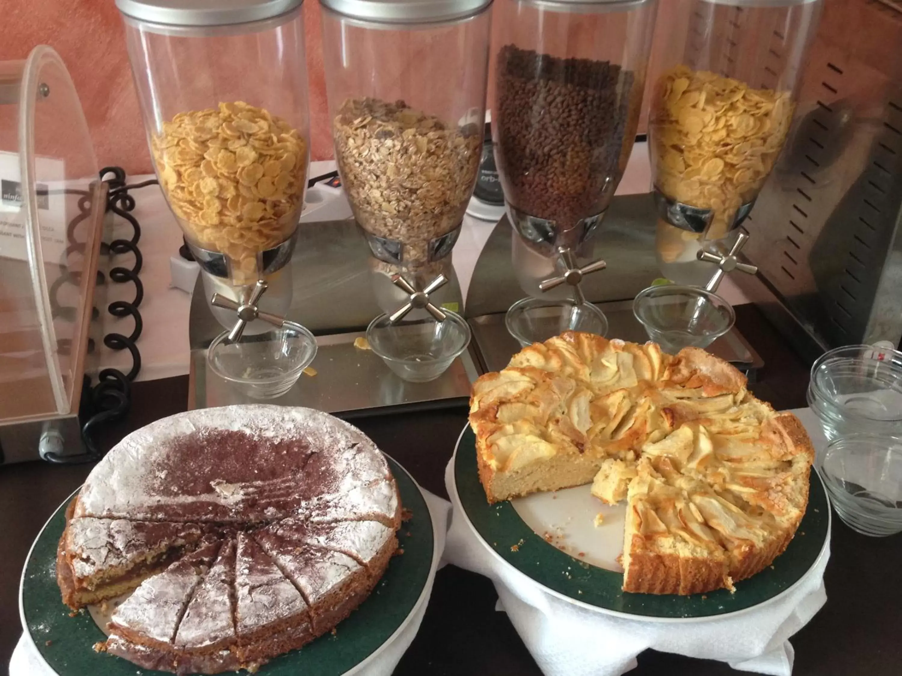 English/Irish breakfast in Green Hotel Ninfa English/Irish breakfast in Green Hotel Ninfa