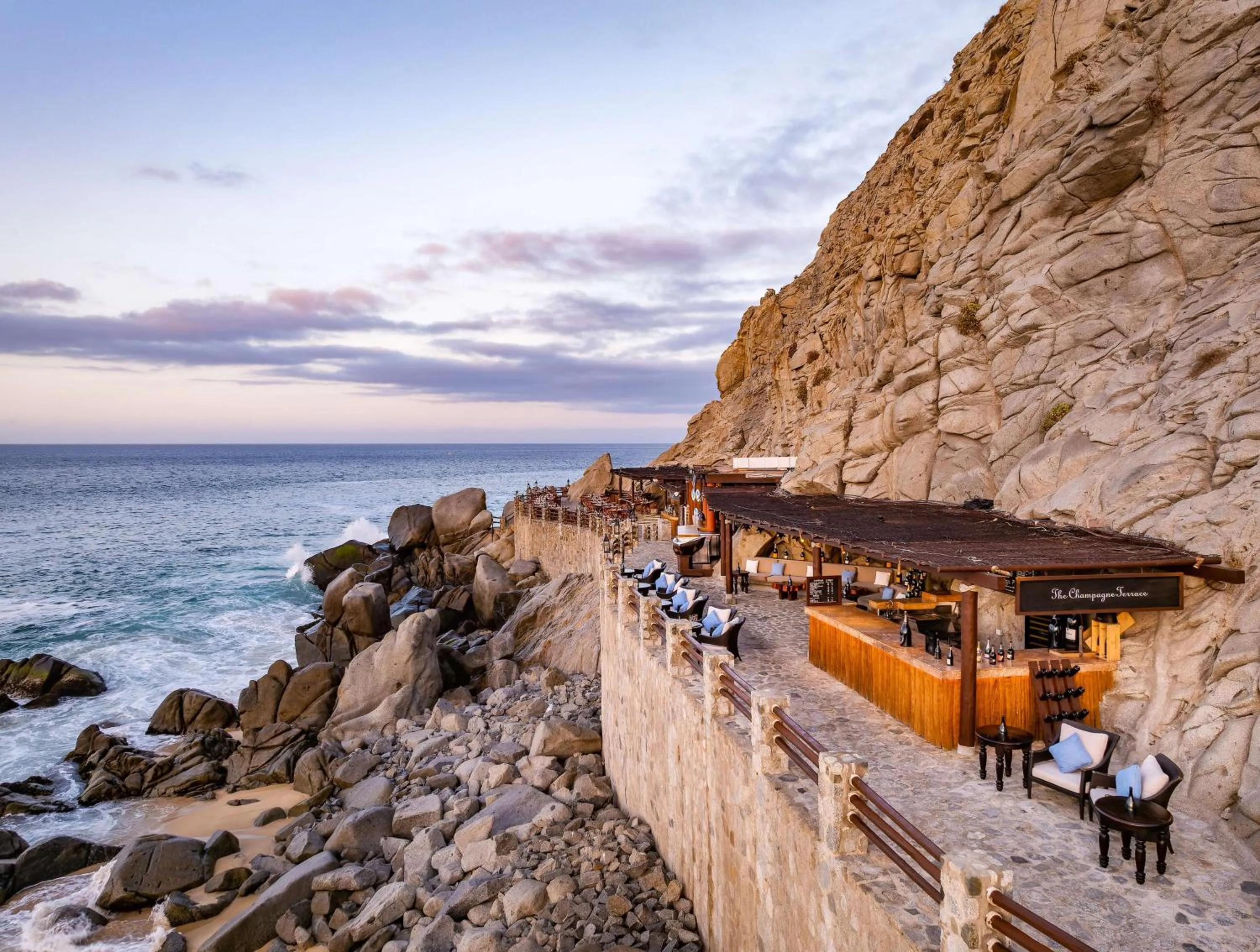 Lounge or bar in Waldorf Astoria Los Cabos Pedregal