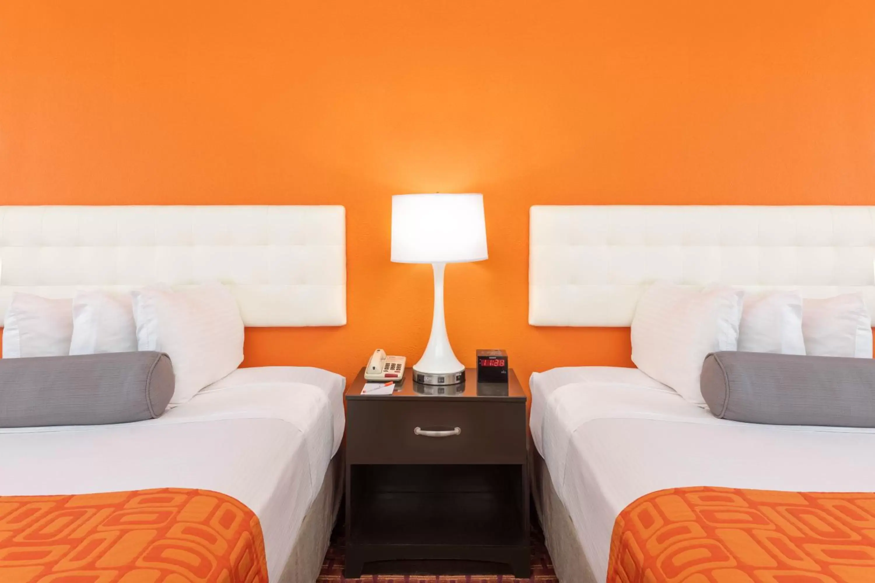 Bed in Howard Johnson by Wyndham Rock Hill Bed in Howard Johnson by Wyndham Rock Hill