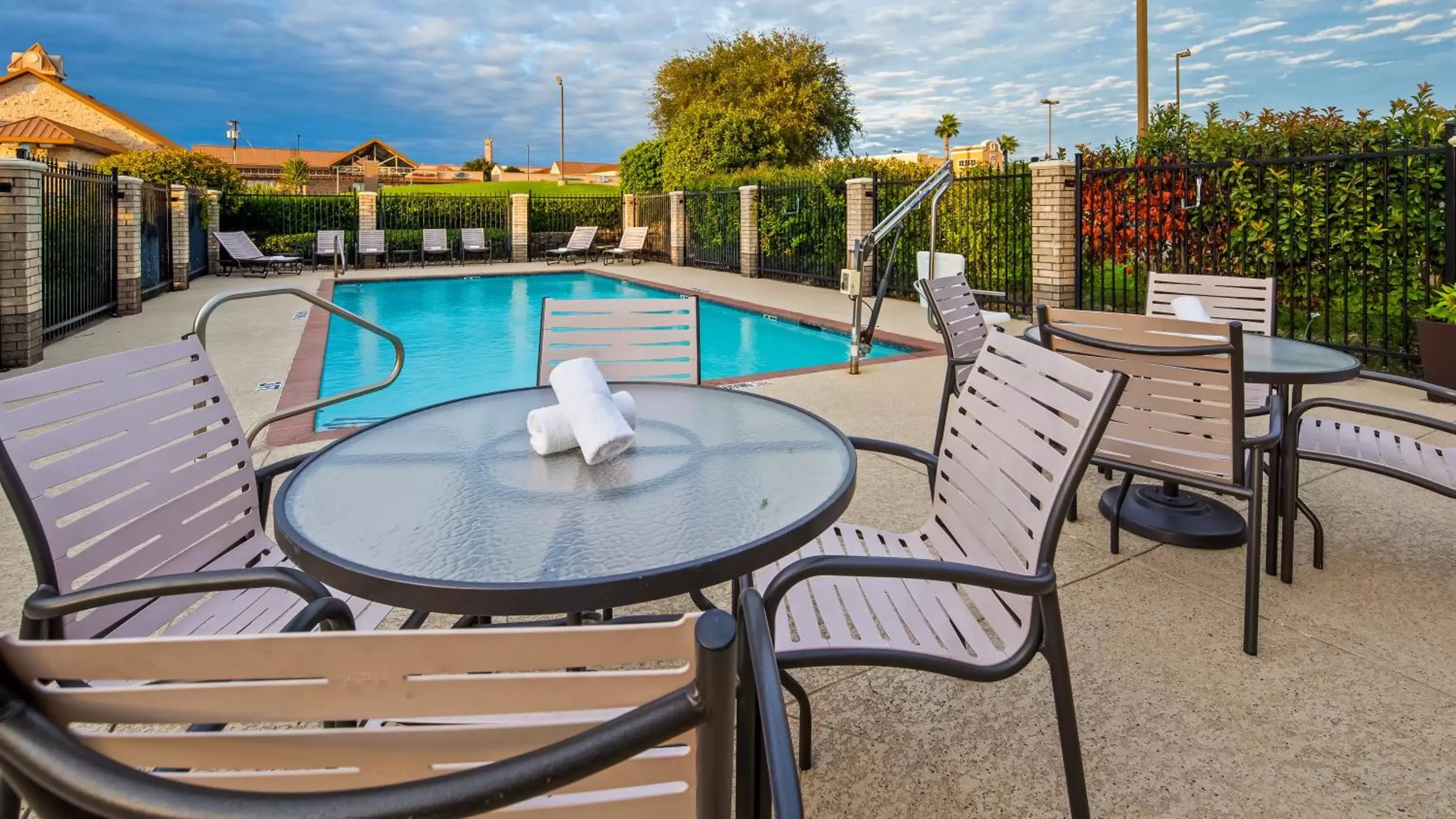 Pool view, Swimming Pool in Best Western Plus Lake Worth