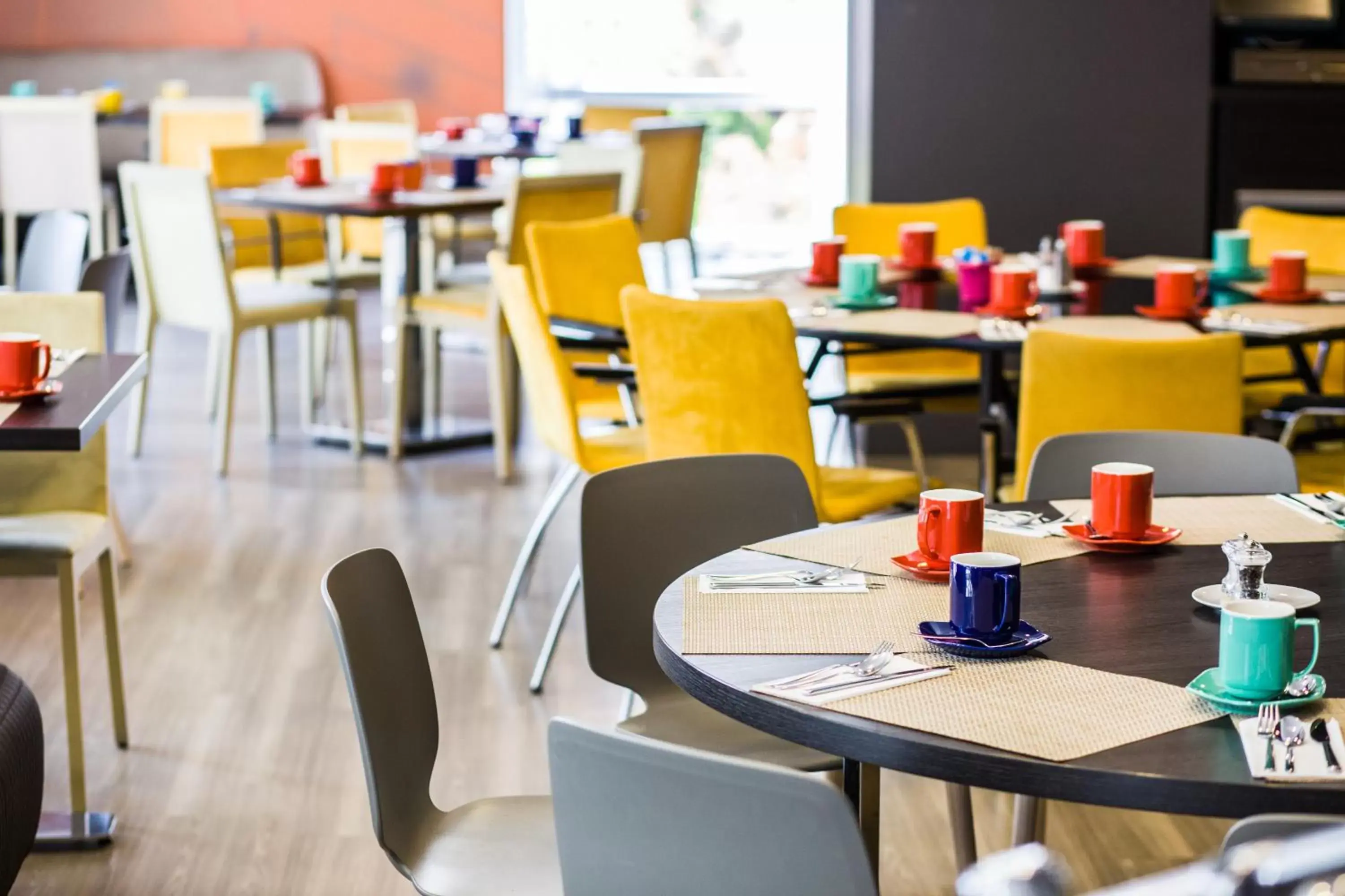 Restaurant/Places to Eat in Park Inn By Radisson Budapest