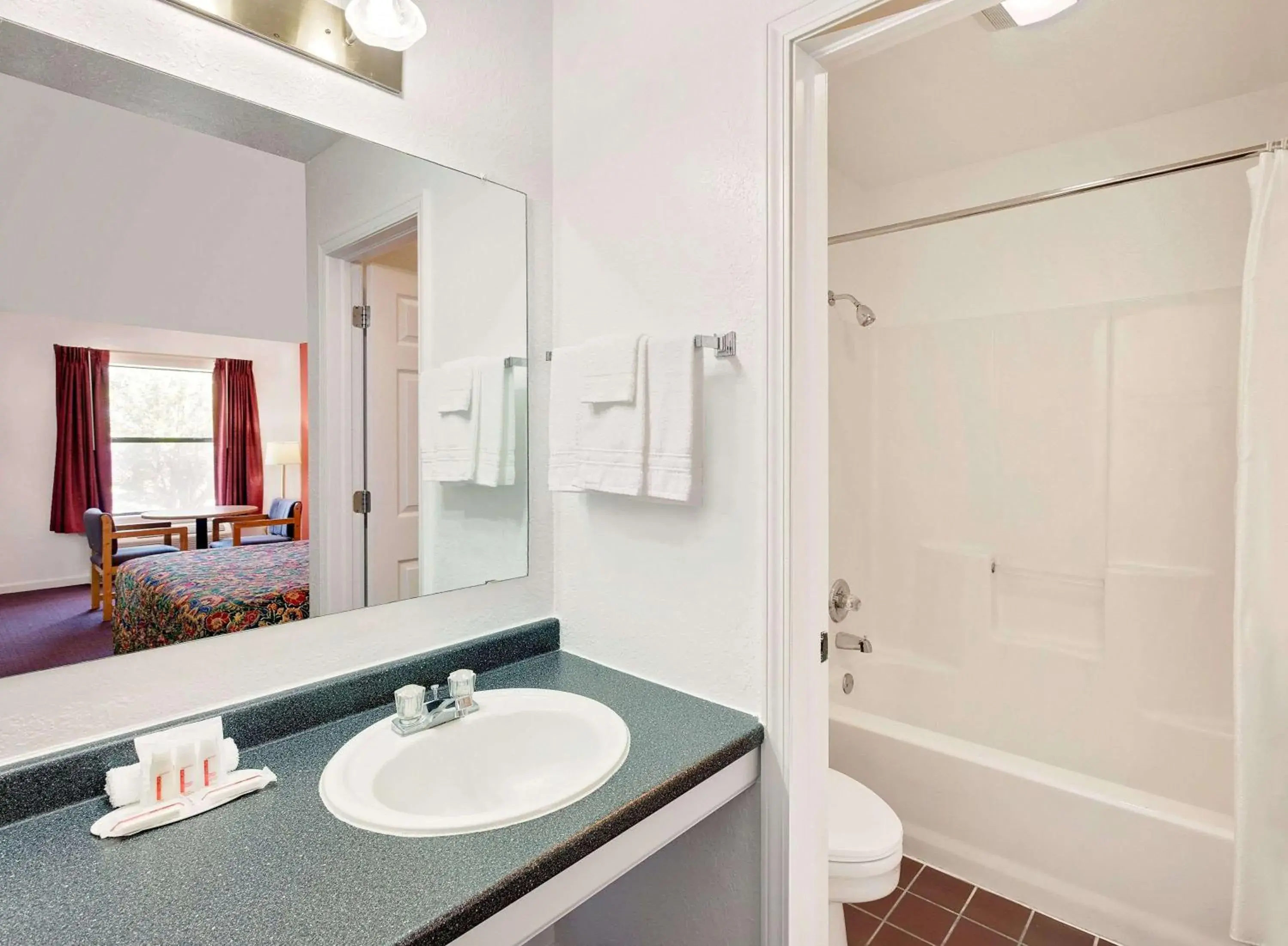 Photo of the whole room in Knights Inn Muskogee Photo of the whole room in Knights Inn Muskogee