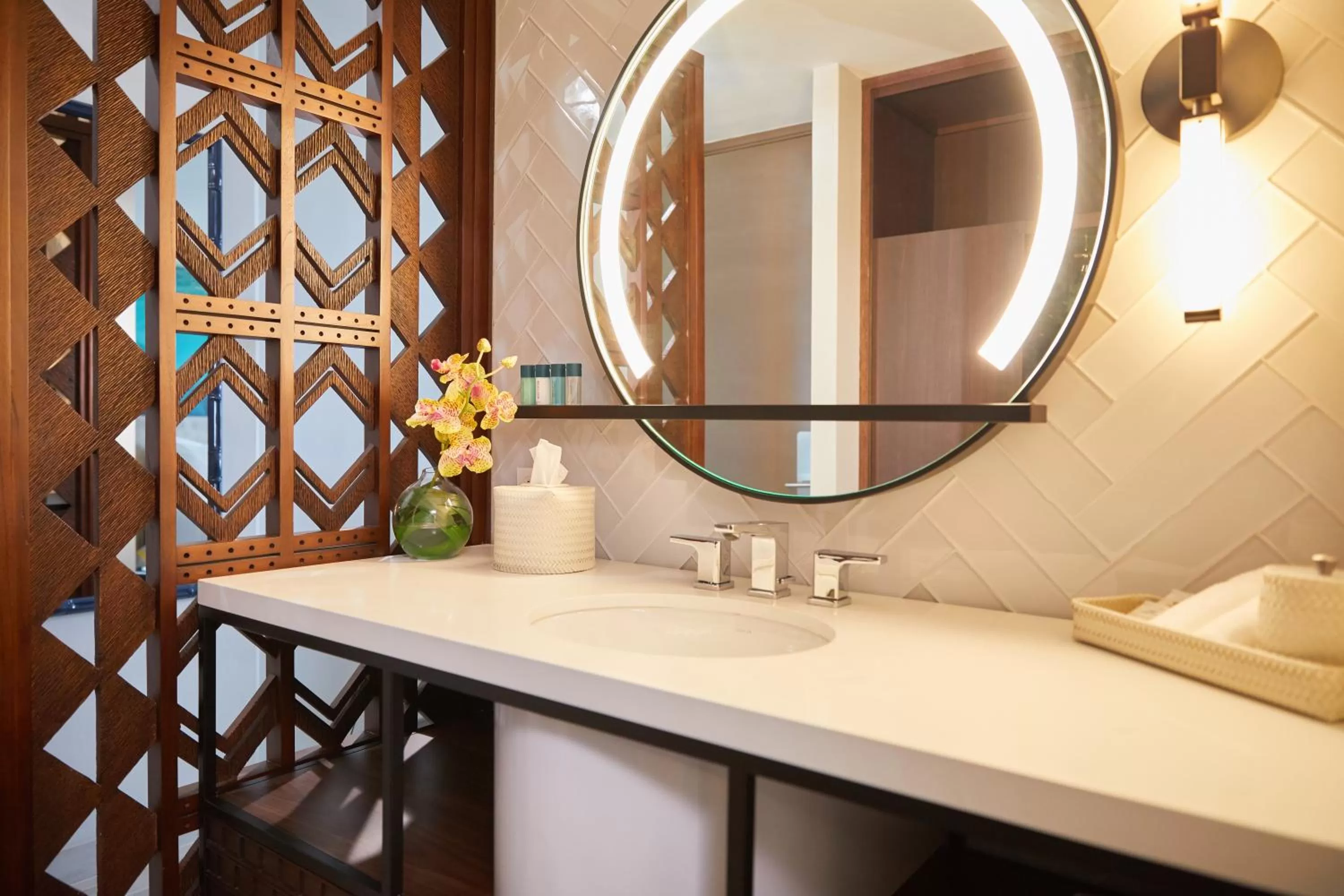 Bathroom in OUTRIGGER Waikiki Beachcomber Hotel