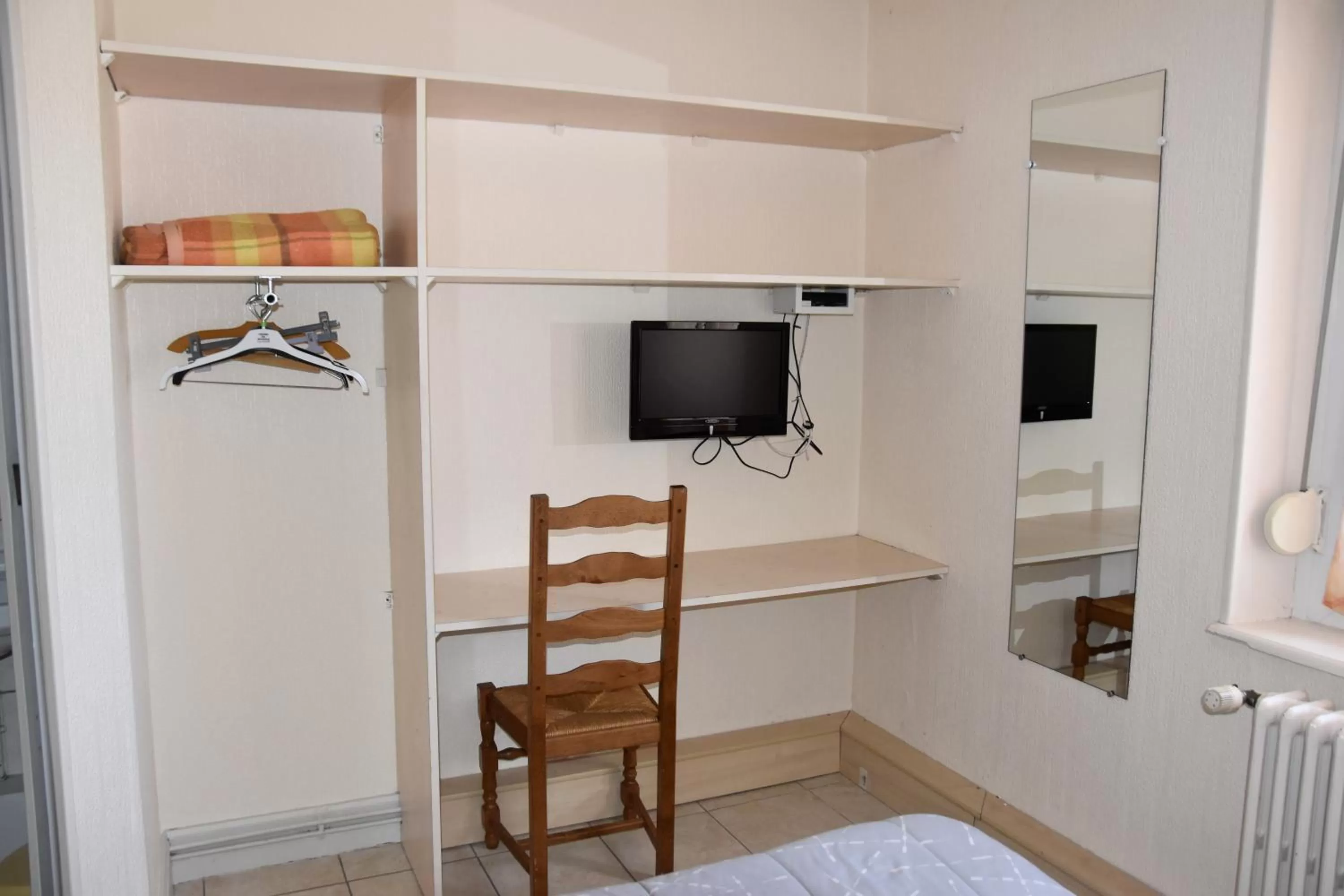 TV and multimedia in Hotel Gai Relais