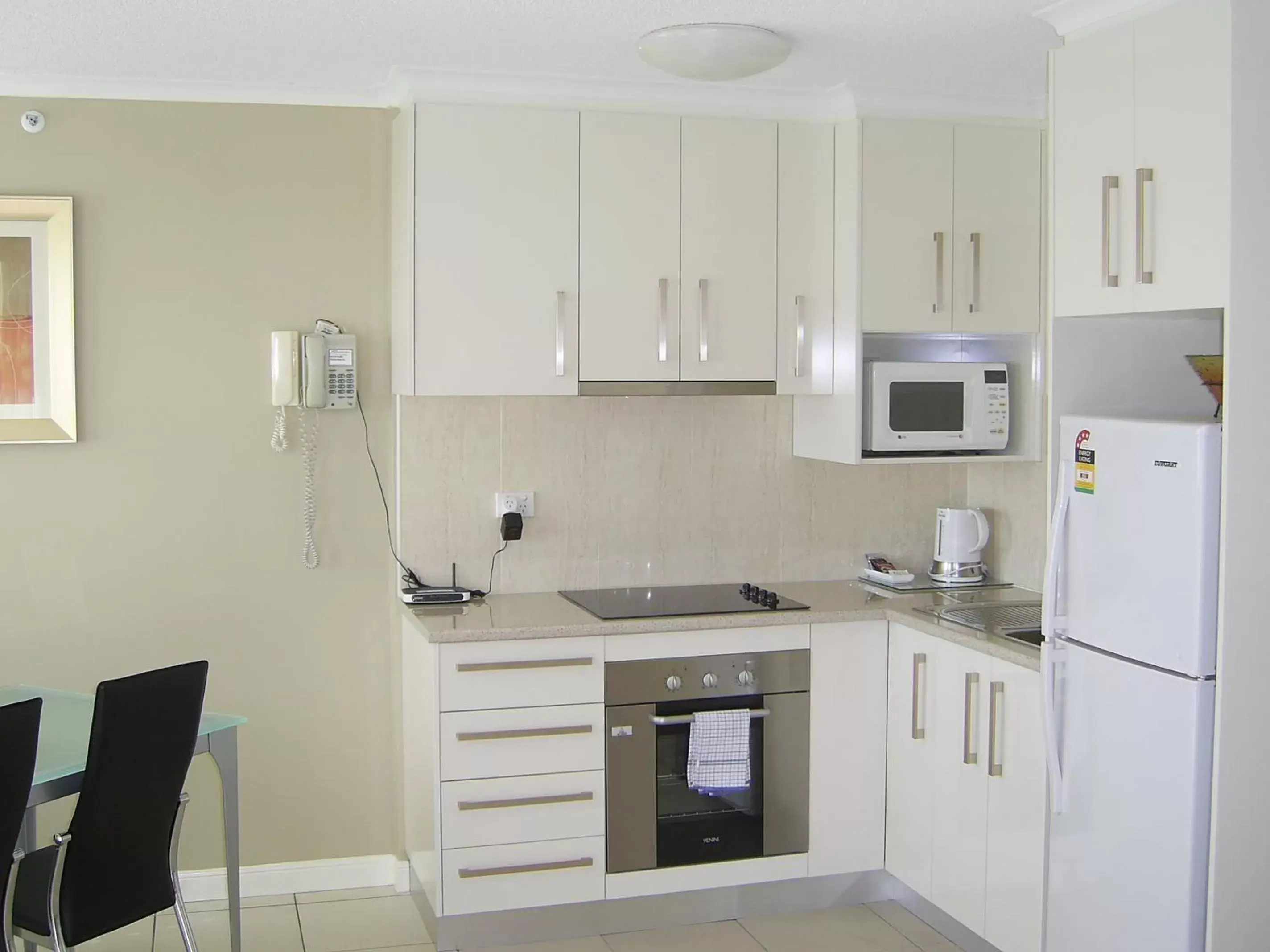 Kitchen or kitchenette, Kitchen/Kitchenette in Windsurfer Resort