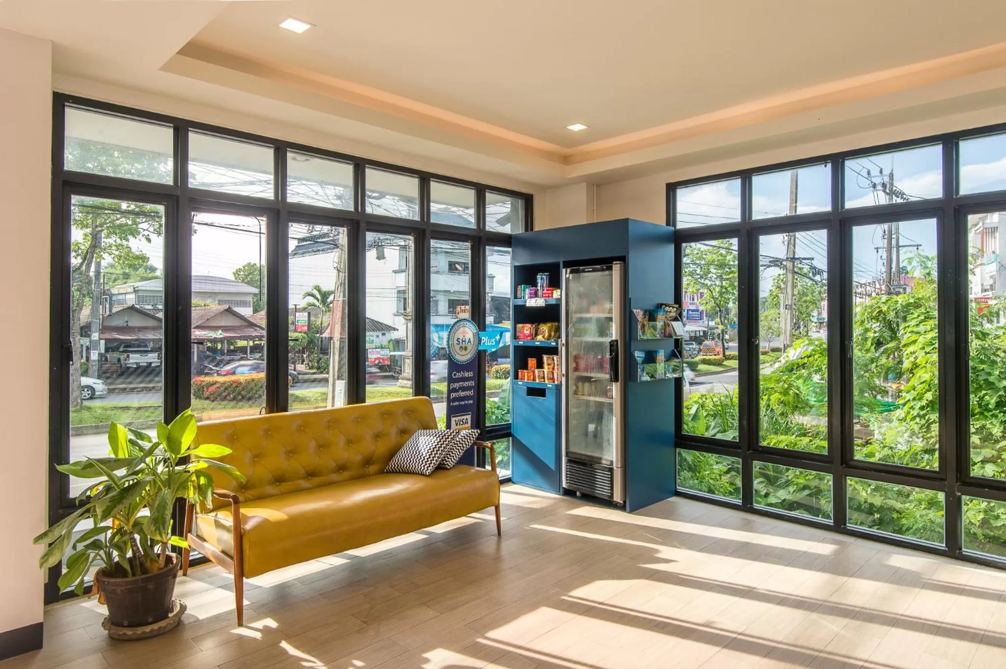 On-site shops in Sleep Whale Hotel