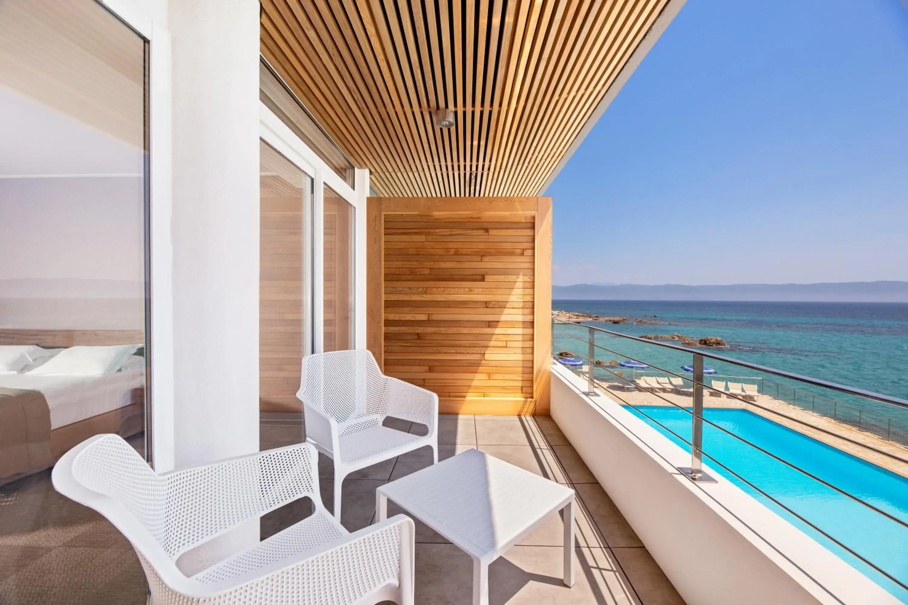 Balcony/Terrace, Swimming Pool in Cala di Sole