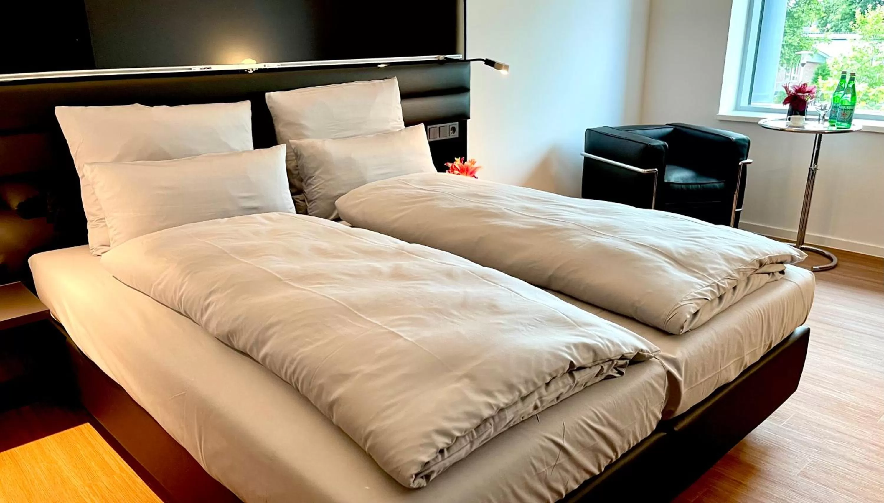 Photo of the whole room, Bed in Best Western Plus Hotel Brueggen