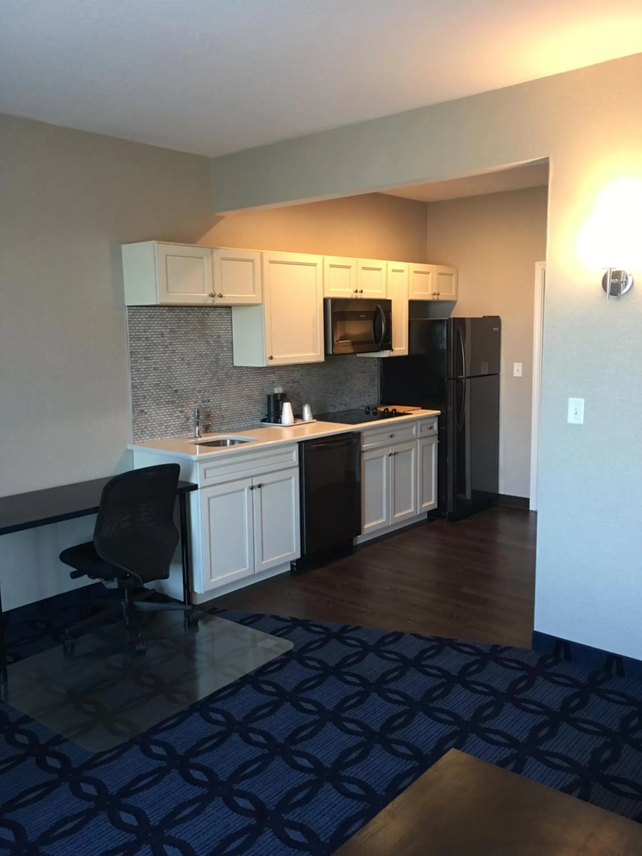 TV and multimedia in Riverside inn hannibal